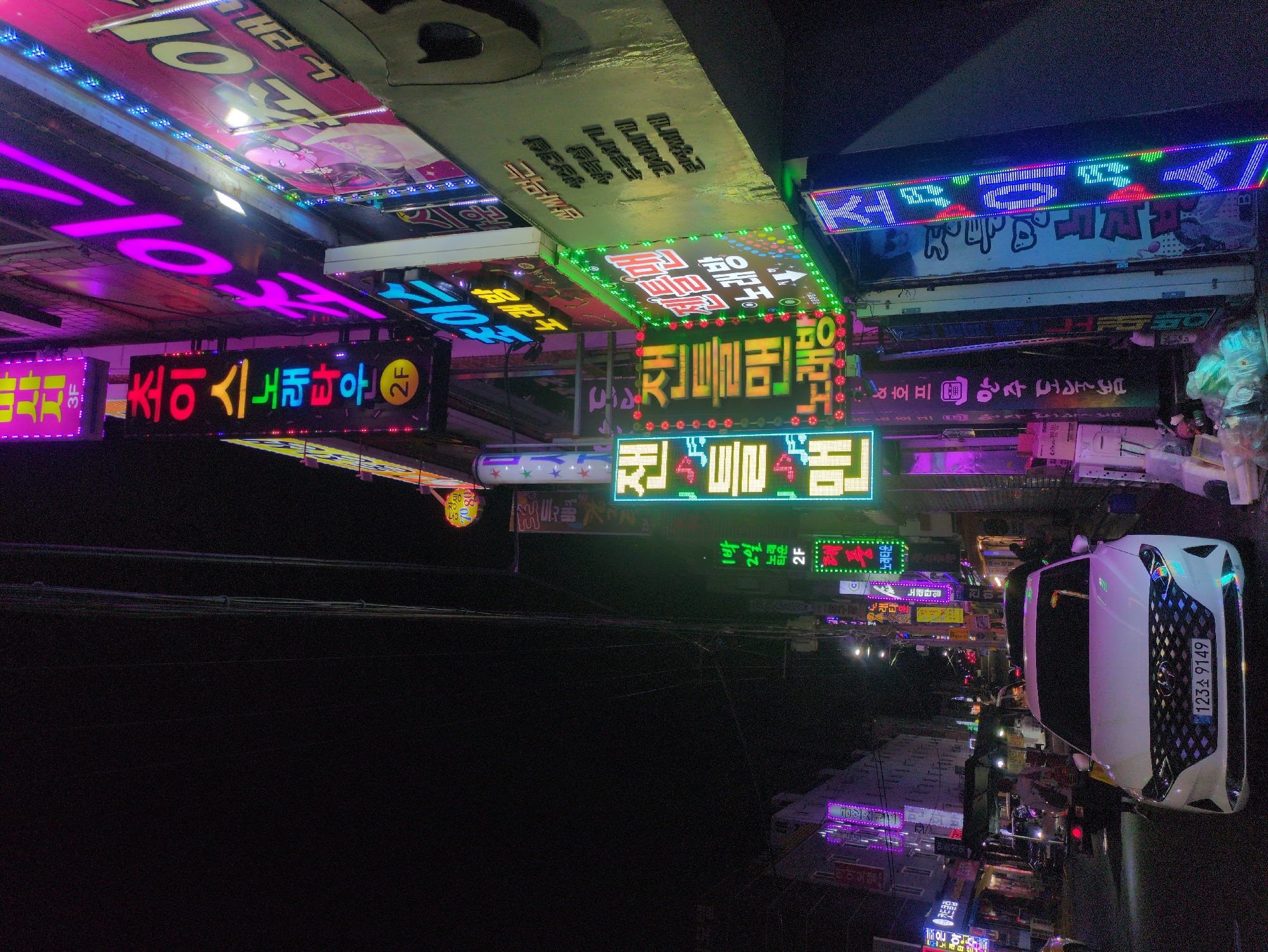 Nighttime street scenes documented in Ulsan, South Korea
