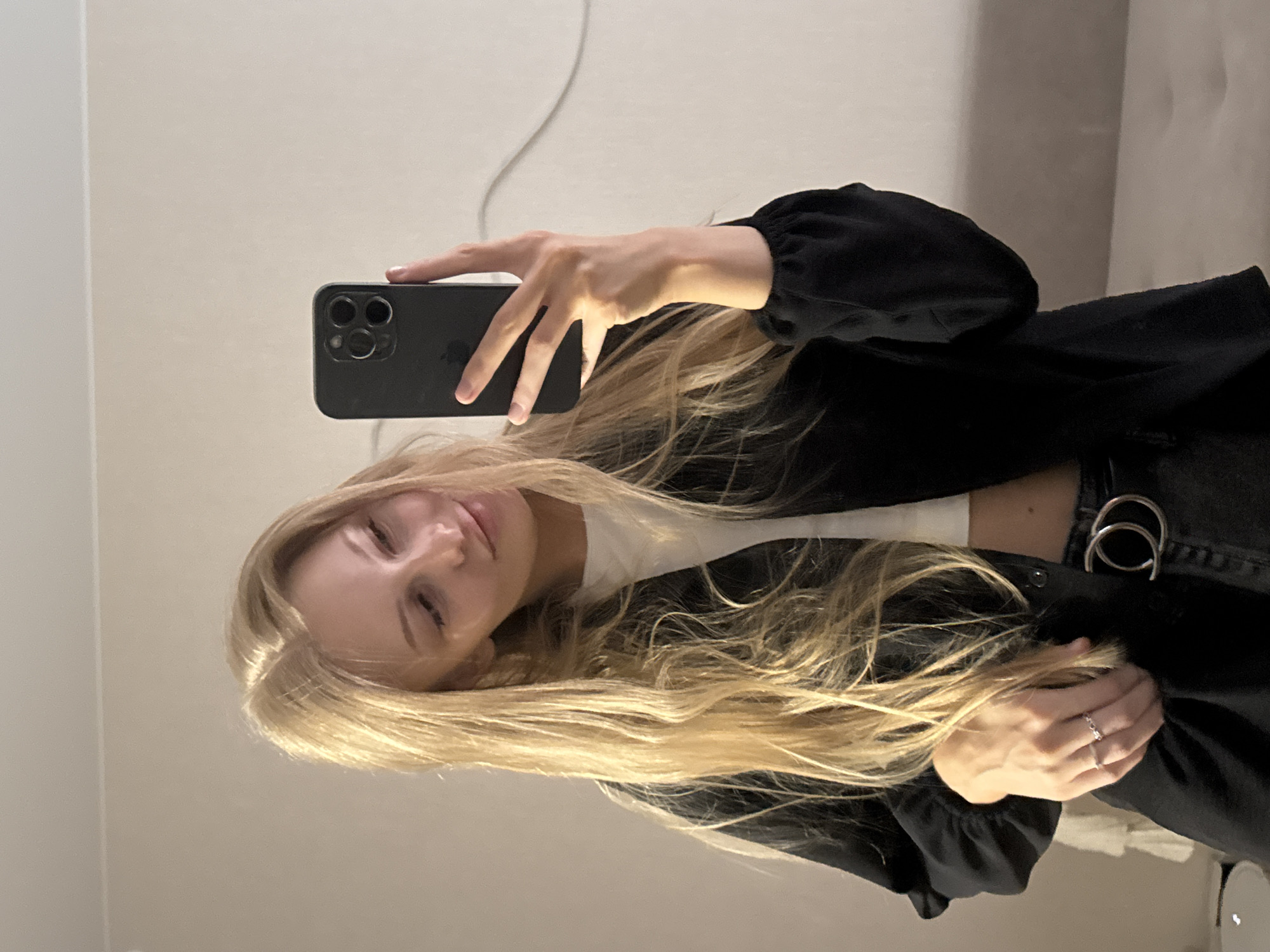 Mirror selfie session in Perm bedroom