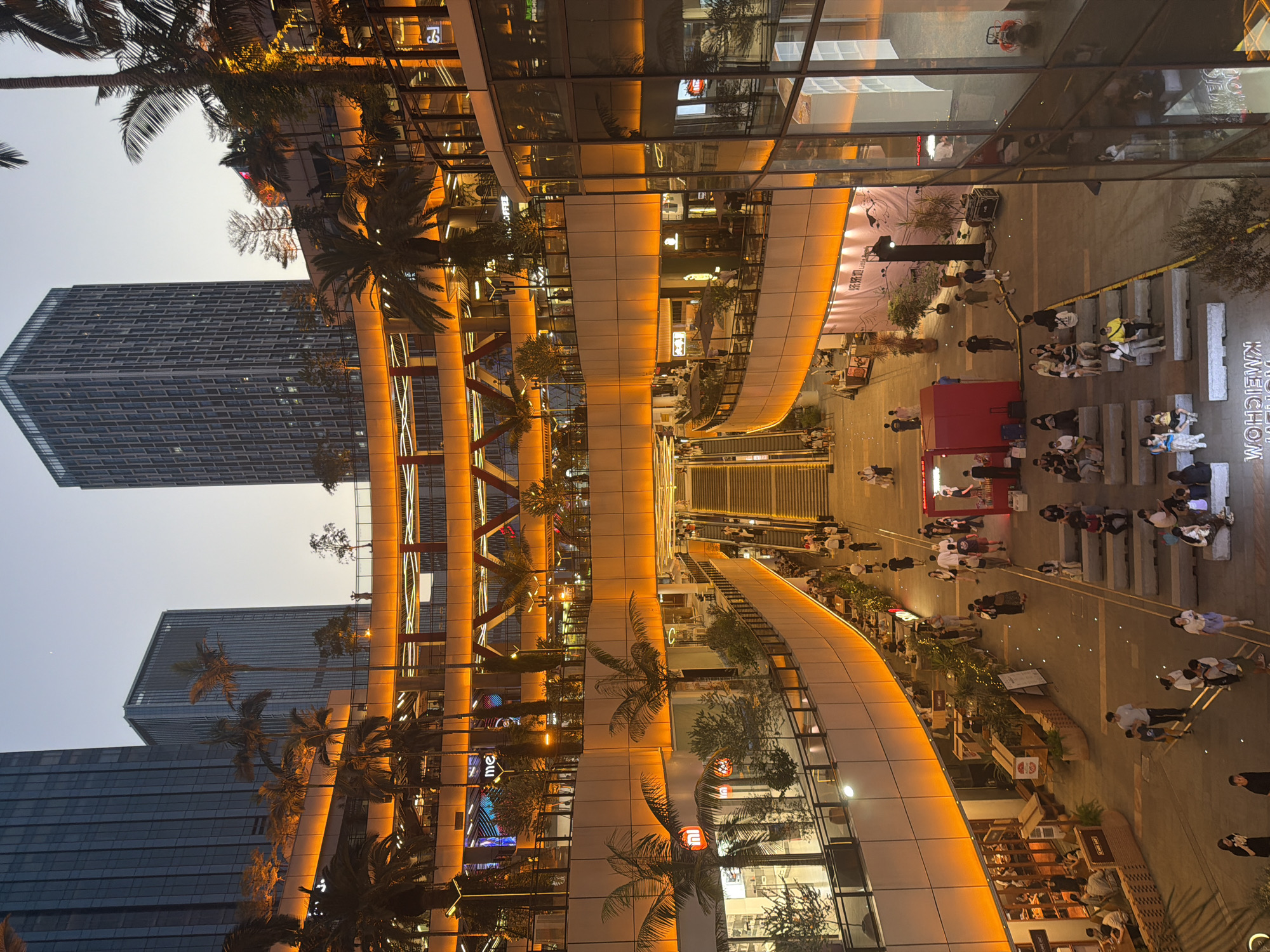 Morning spent shopping and grabbing coffee in Panyu District