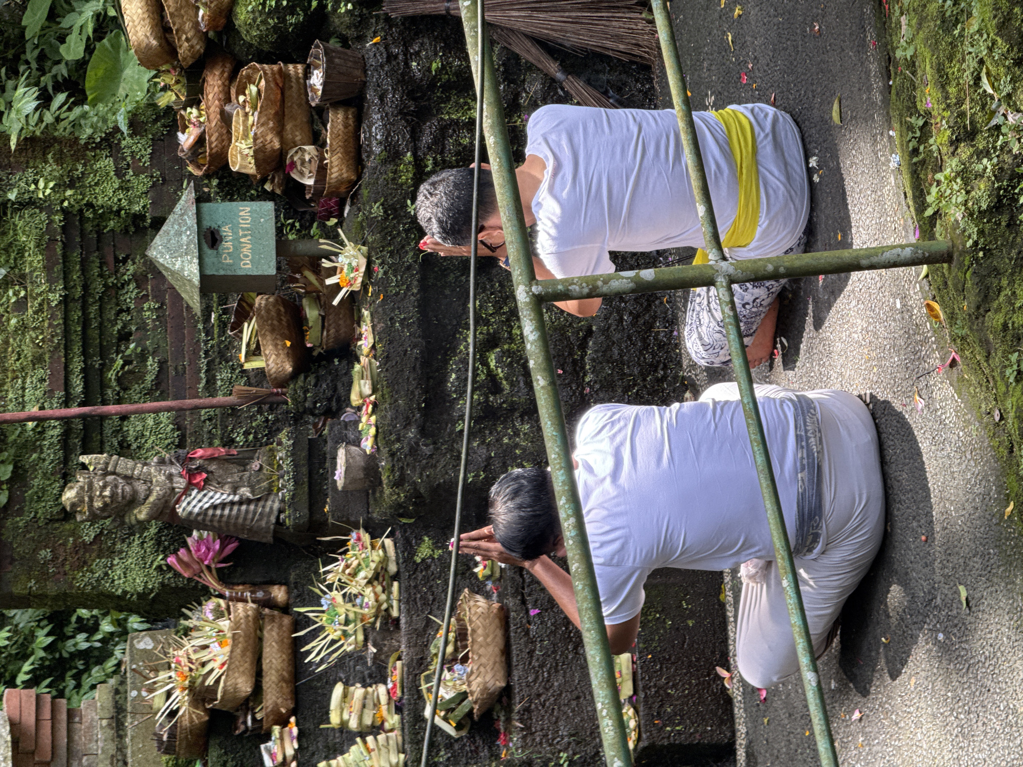 Morning prayers observed at Tegallalang temple in Indonesia