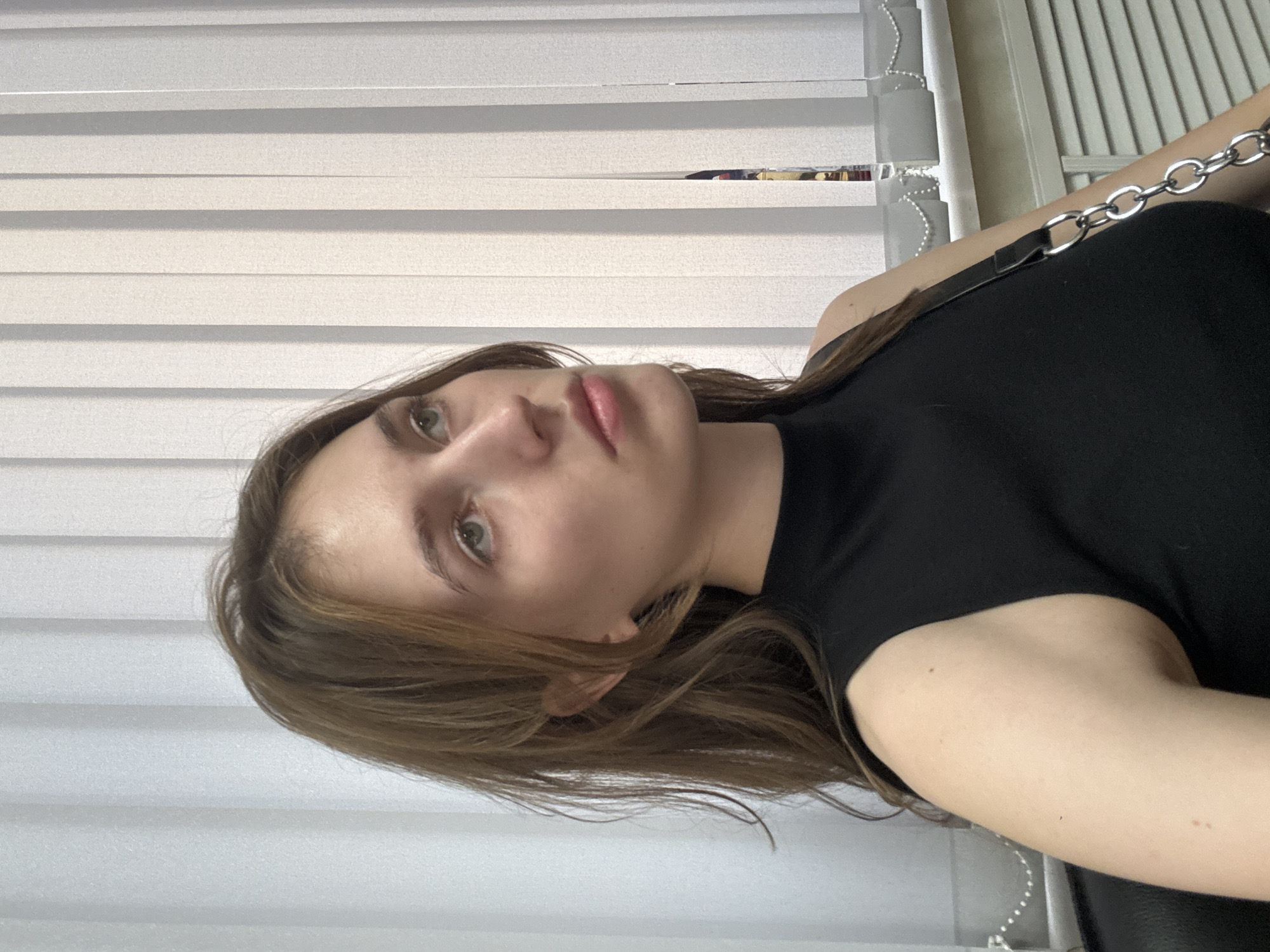 Quick selfies and interior shots from a Perm indoor space