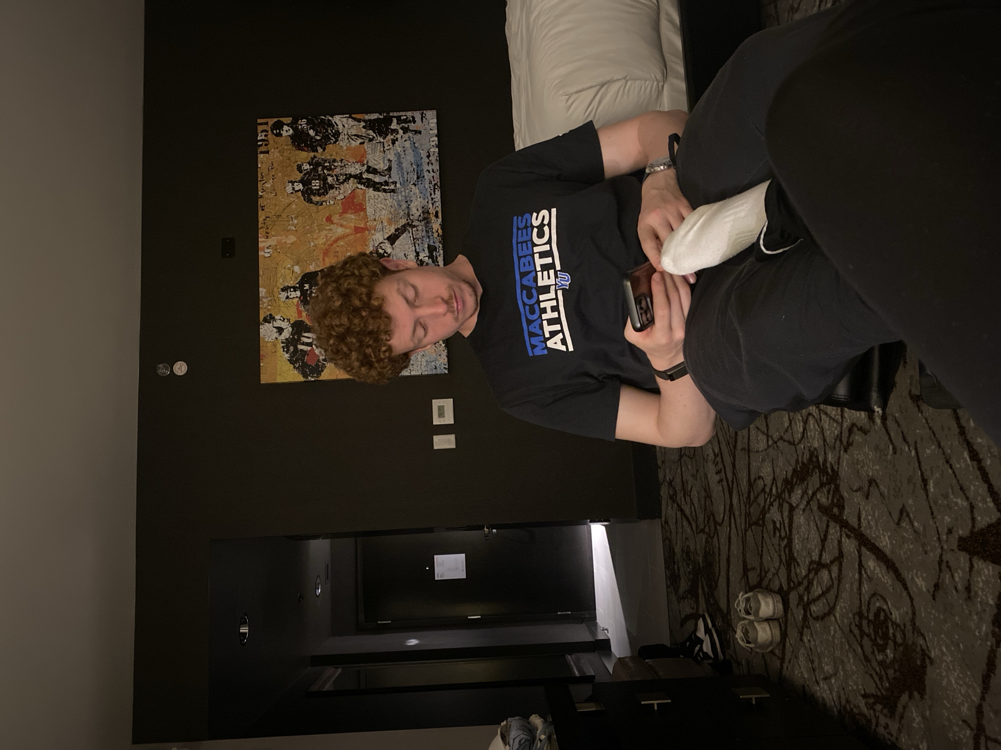 Man observed in College Park hotel room early morning