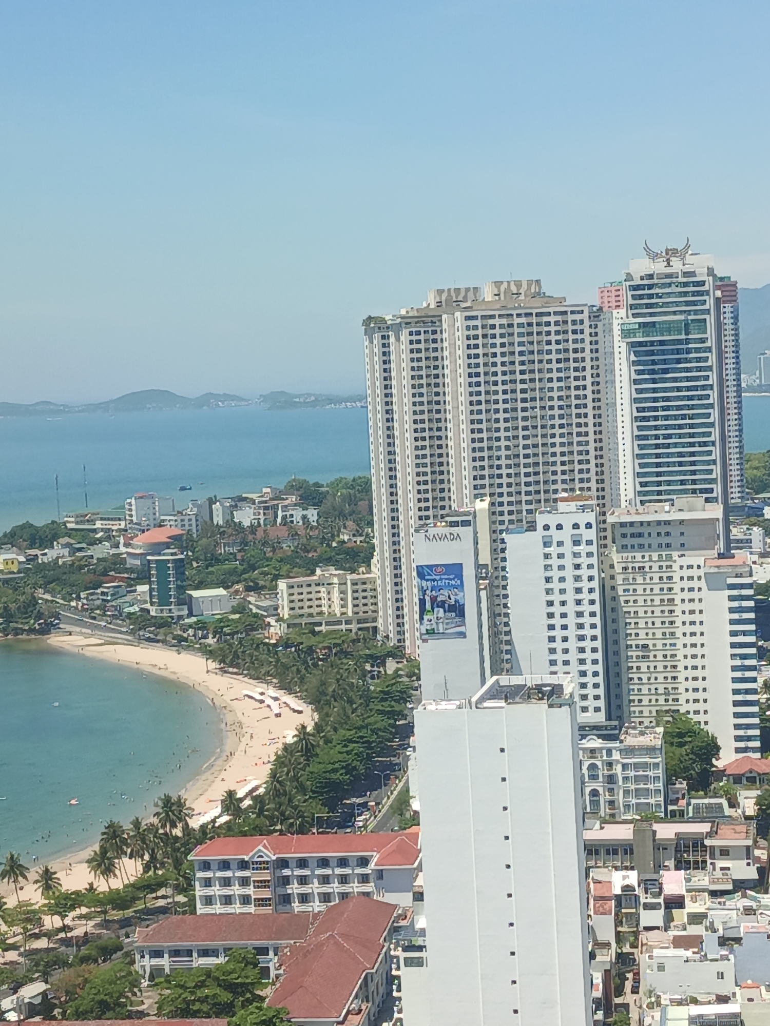 Nha Trang from above and a cat's-eye view