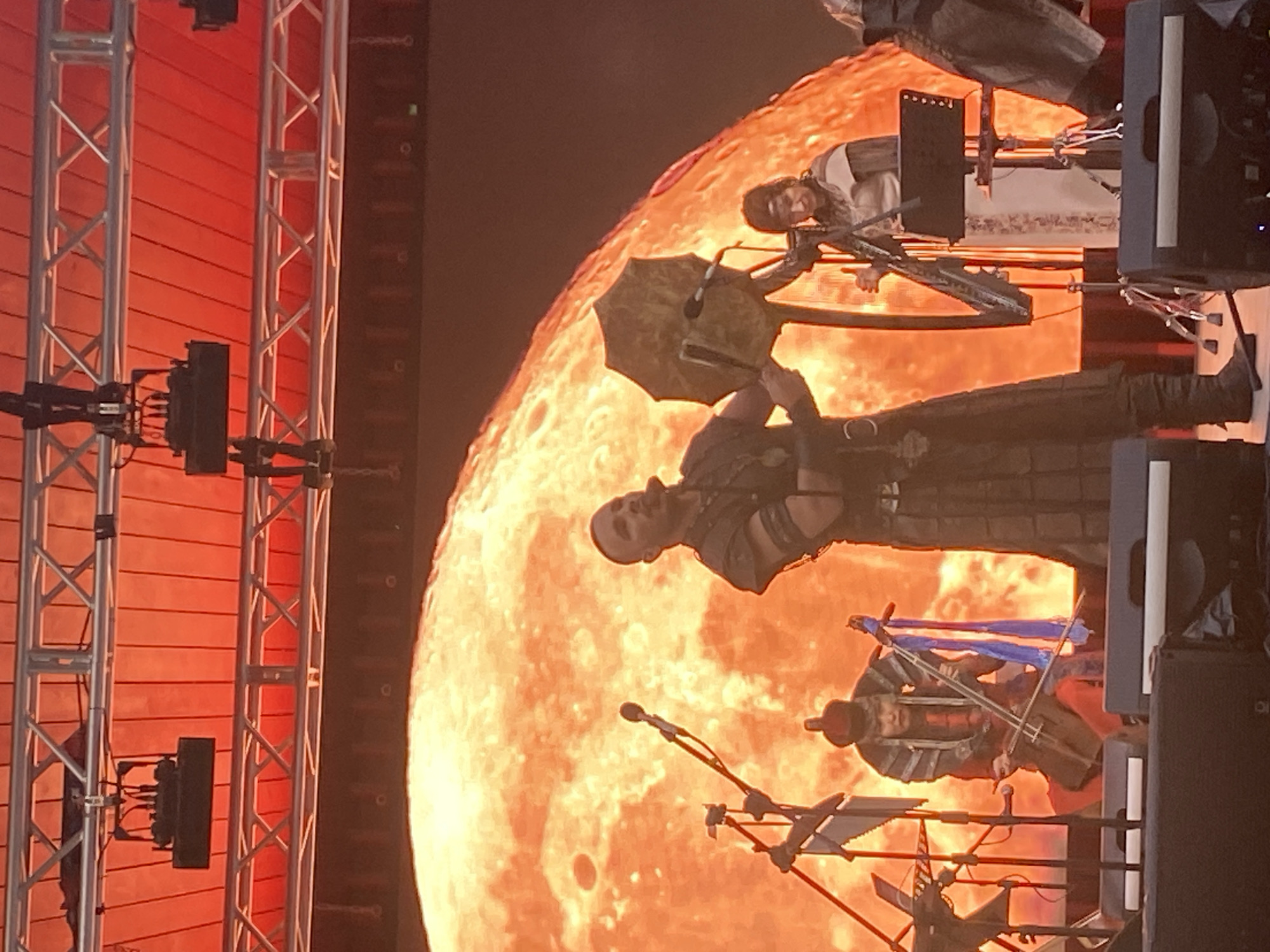 Medieval-costumed band performs outdoor concert in Moscow