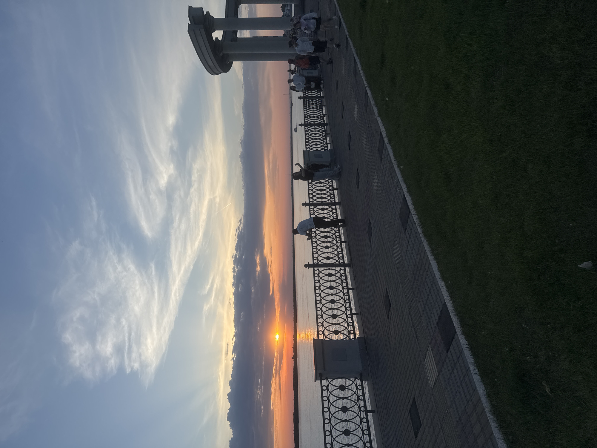 Evening Activities Documented Across Khabarovsk Waterfront and City Center