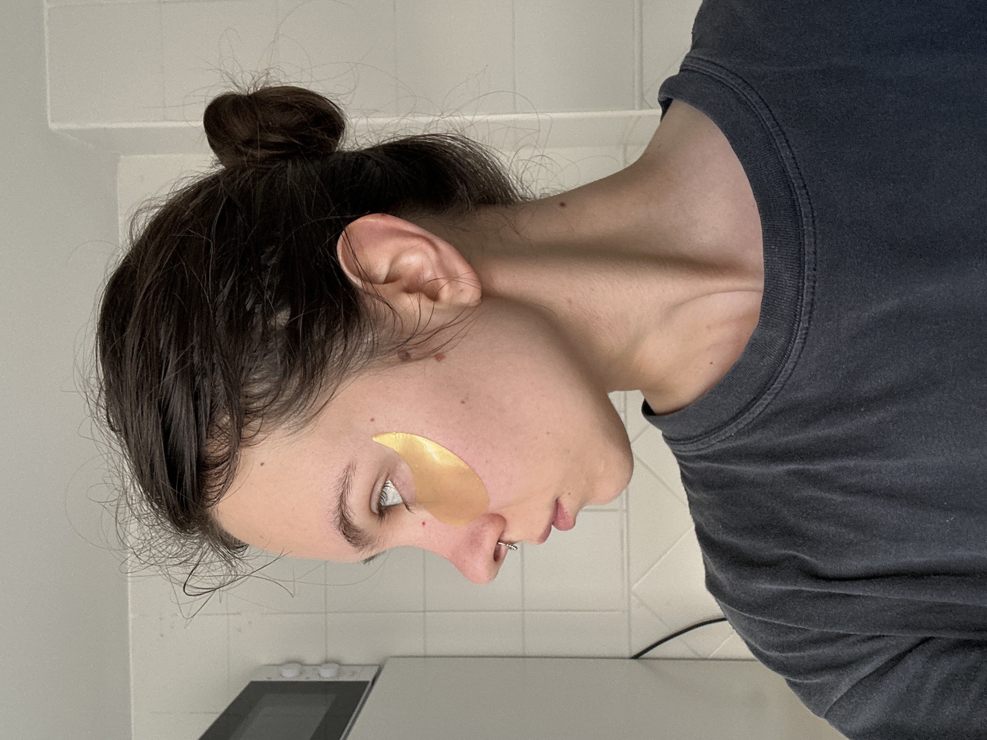 Morning self-care and cooking routine captured in Málaga kitchen