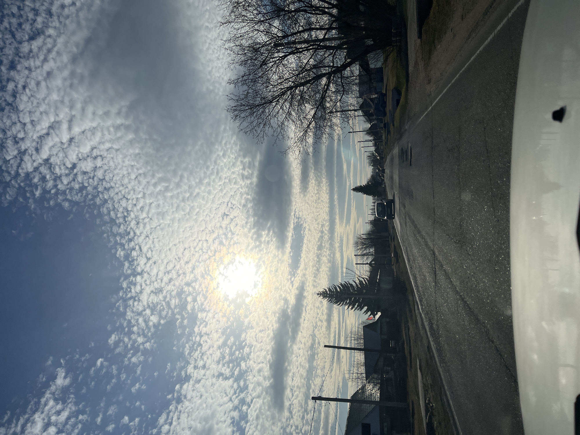 Partly cloudy conditions observed from vehicle in Zelenogorsk, Russia