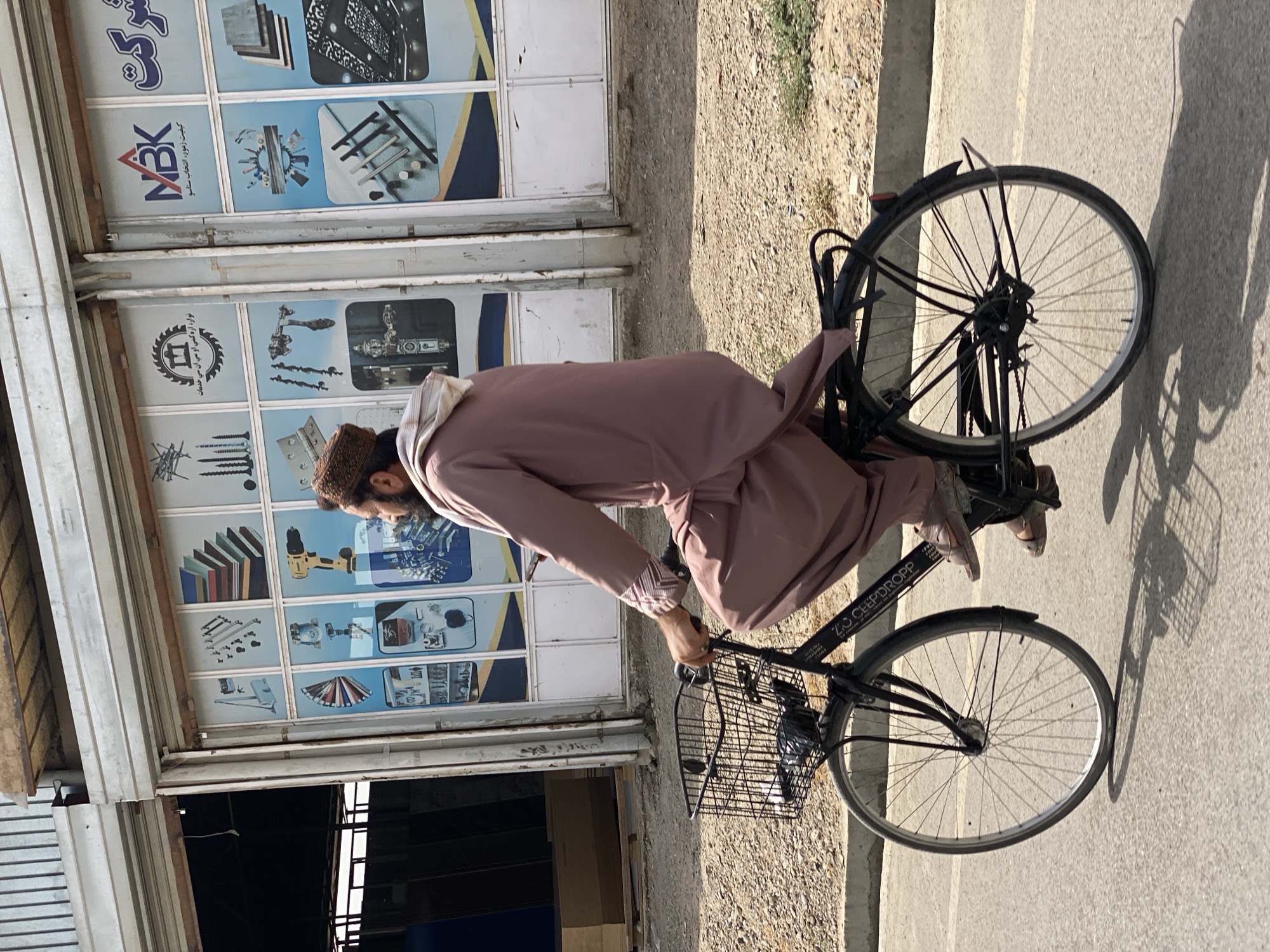 Everyday street movement in Kandahar, Afghanistan
