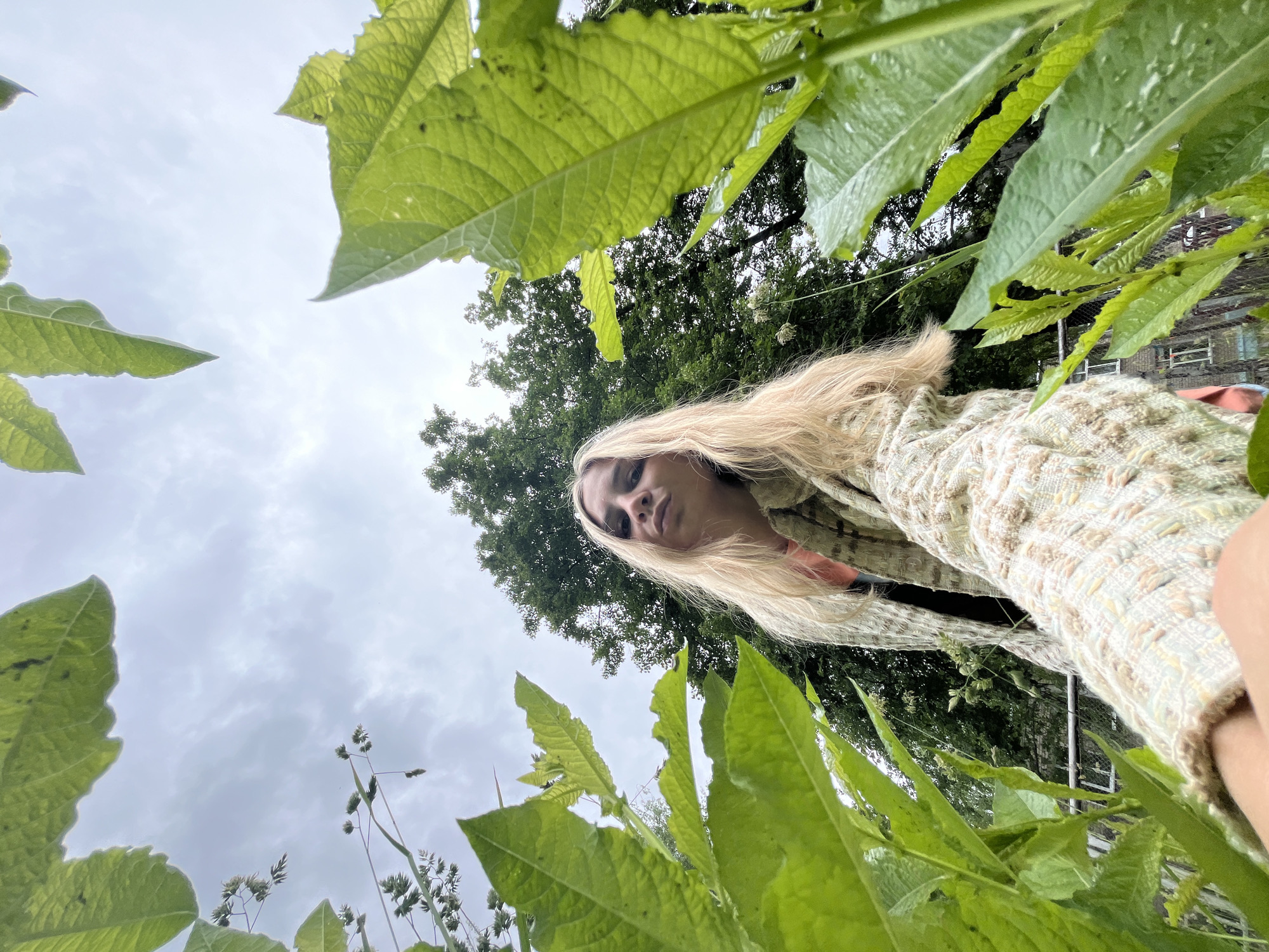 Woman documents early morning car journey through Chaikovsky, Russia