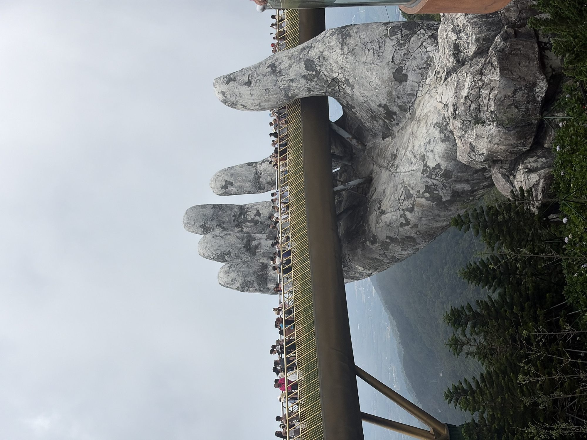 Early morning tourist activity captured at Golden Bridge complex