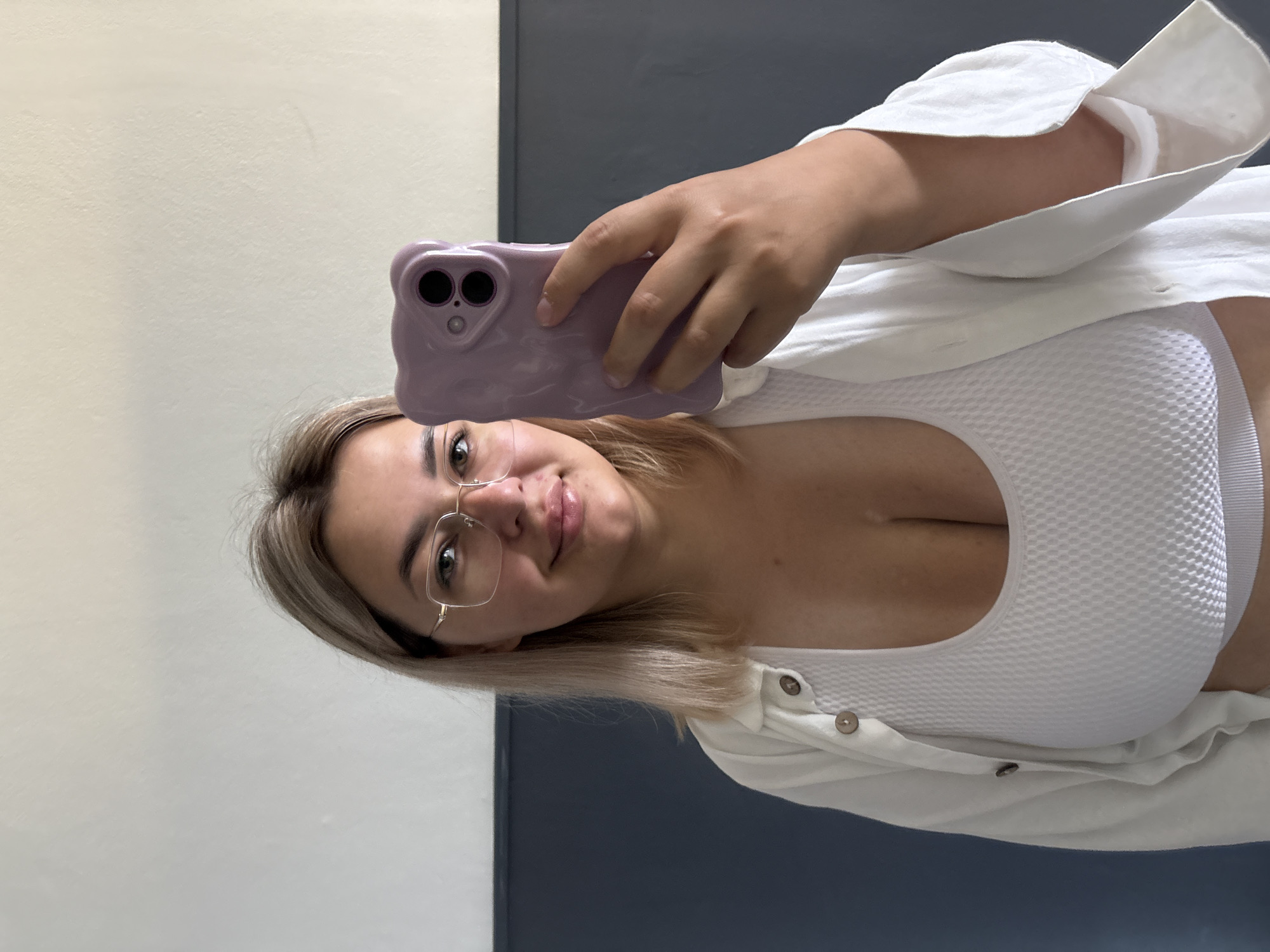 Hotel room selfie session in Chalong, all in white
