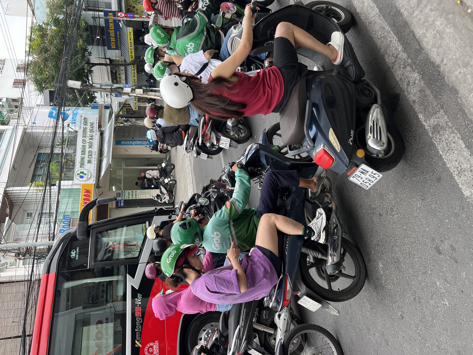 A few minutes of street life in central Nha Trang