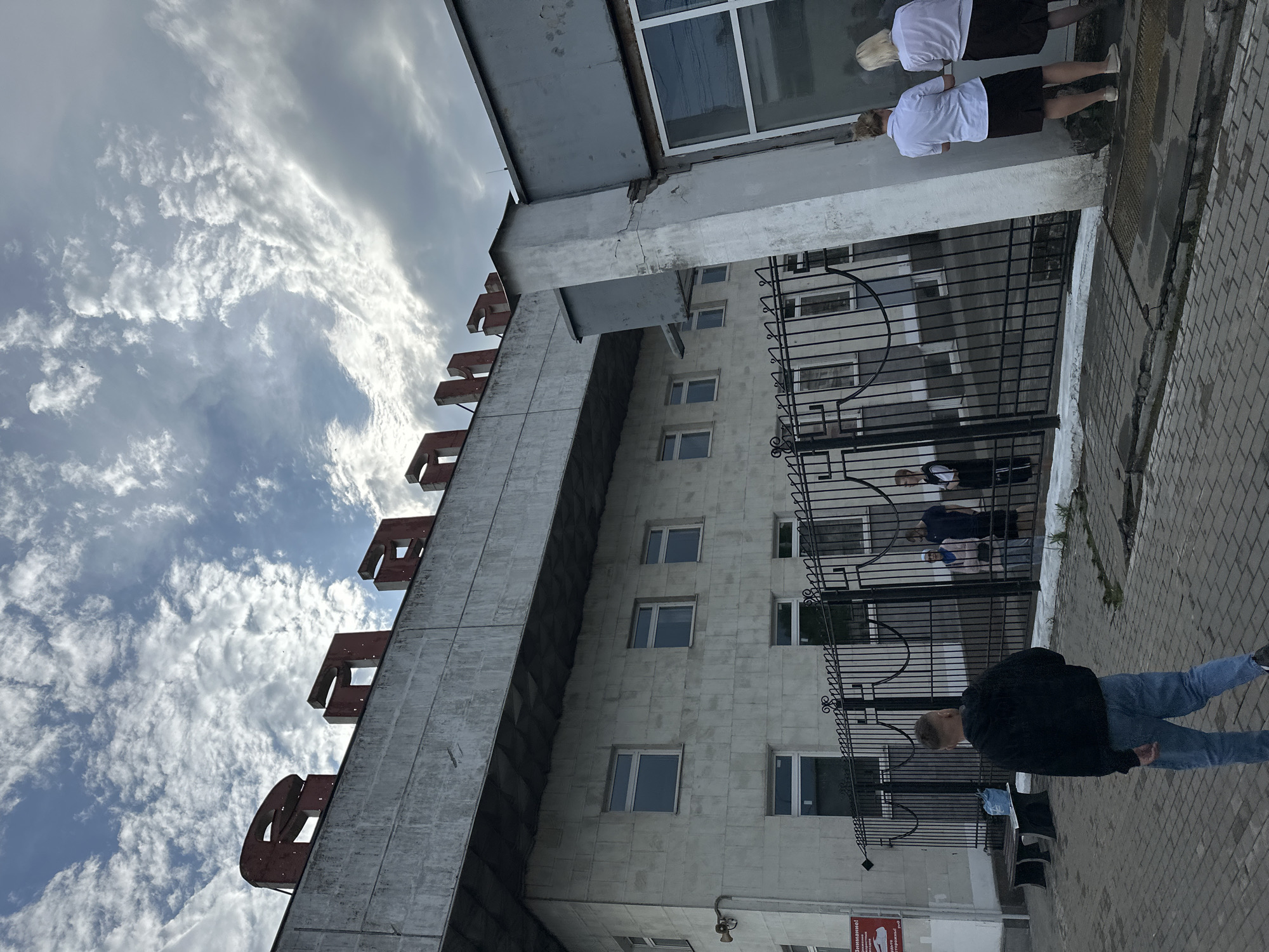 Afternoon railway station scenes captured in Vladimir, Russia