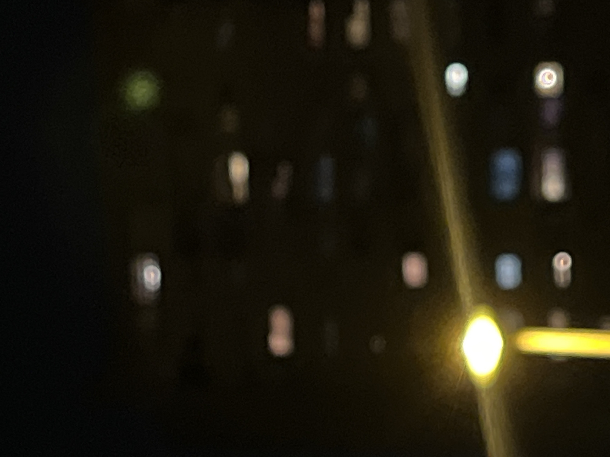 Evening scenes from residential Zagreb neighborhoods captured by witnesses
