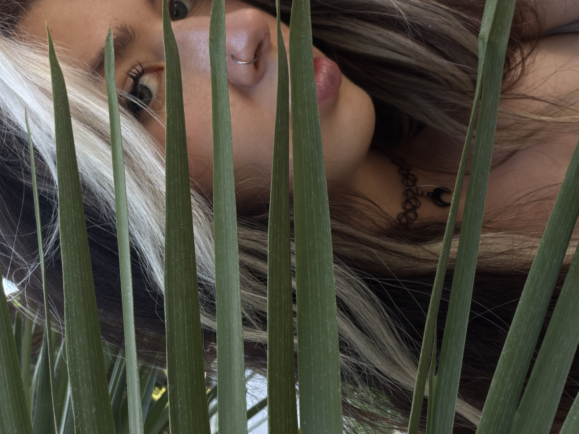 Woman photographed in casual outdoor session in Bar, Montenegro