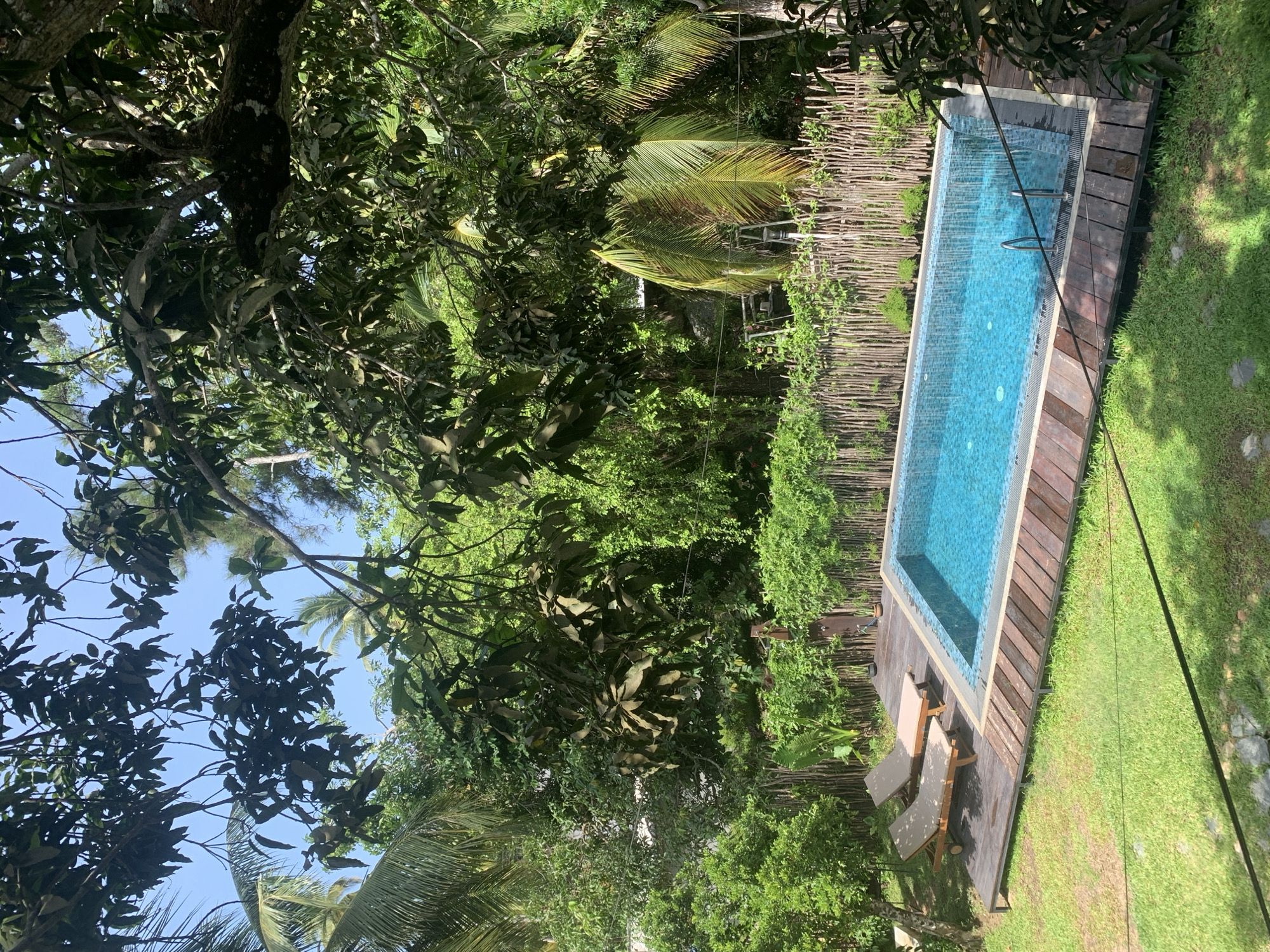 Morning walk through Kabalana captures pools, streets, and statues