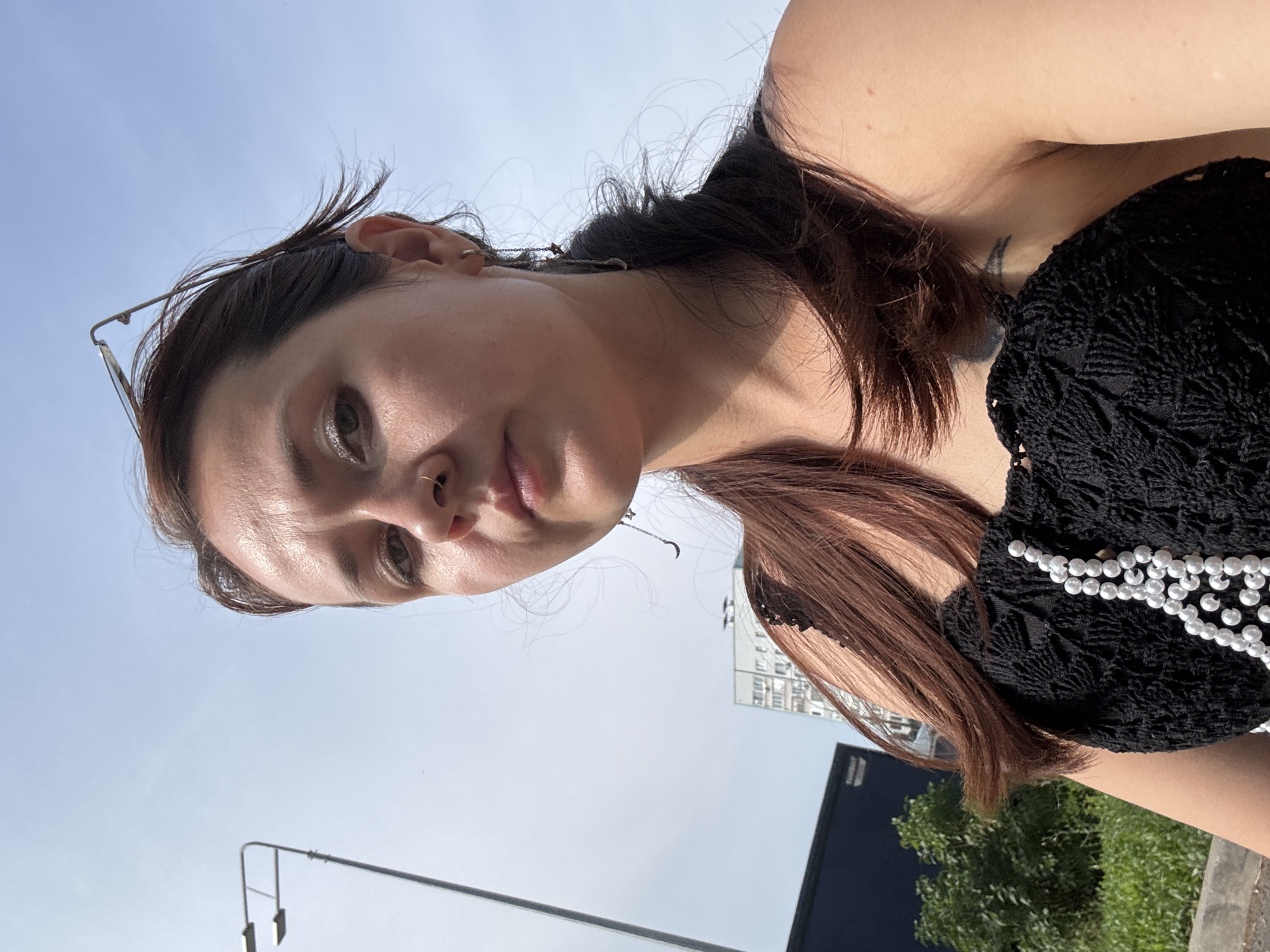 Midday street scenes and selfies in Naberezhnye Chelny