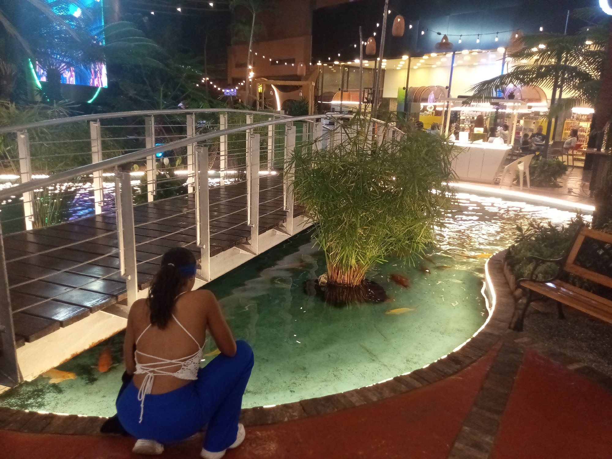 Late night shopping mall activity observed in Pampatar, Venezuela