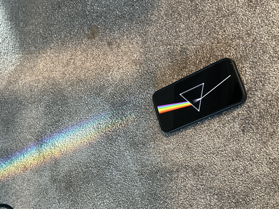Parisien documents afternoon scenes from smartphones to Place de la Concorde