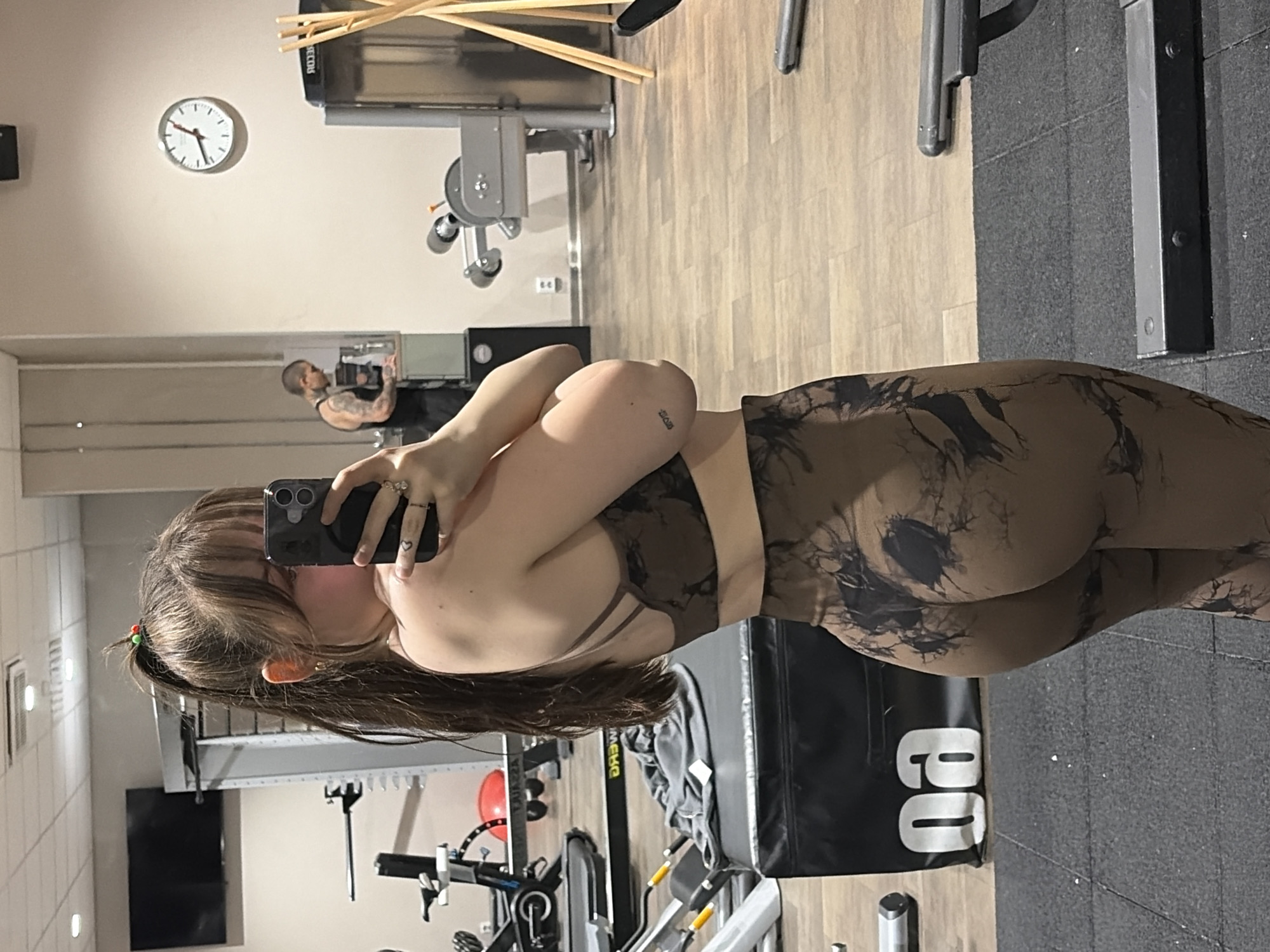 Gym mirror selfie in Vantaa, Finland