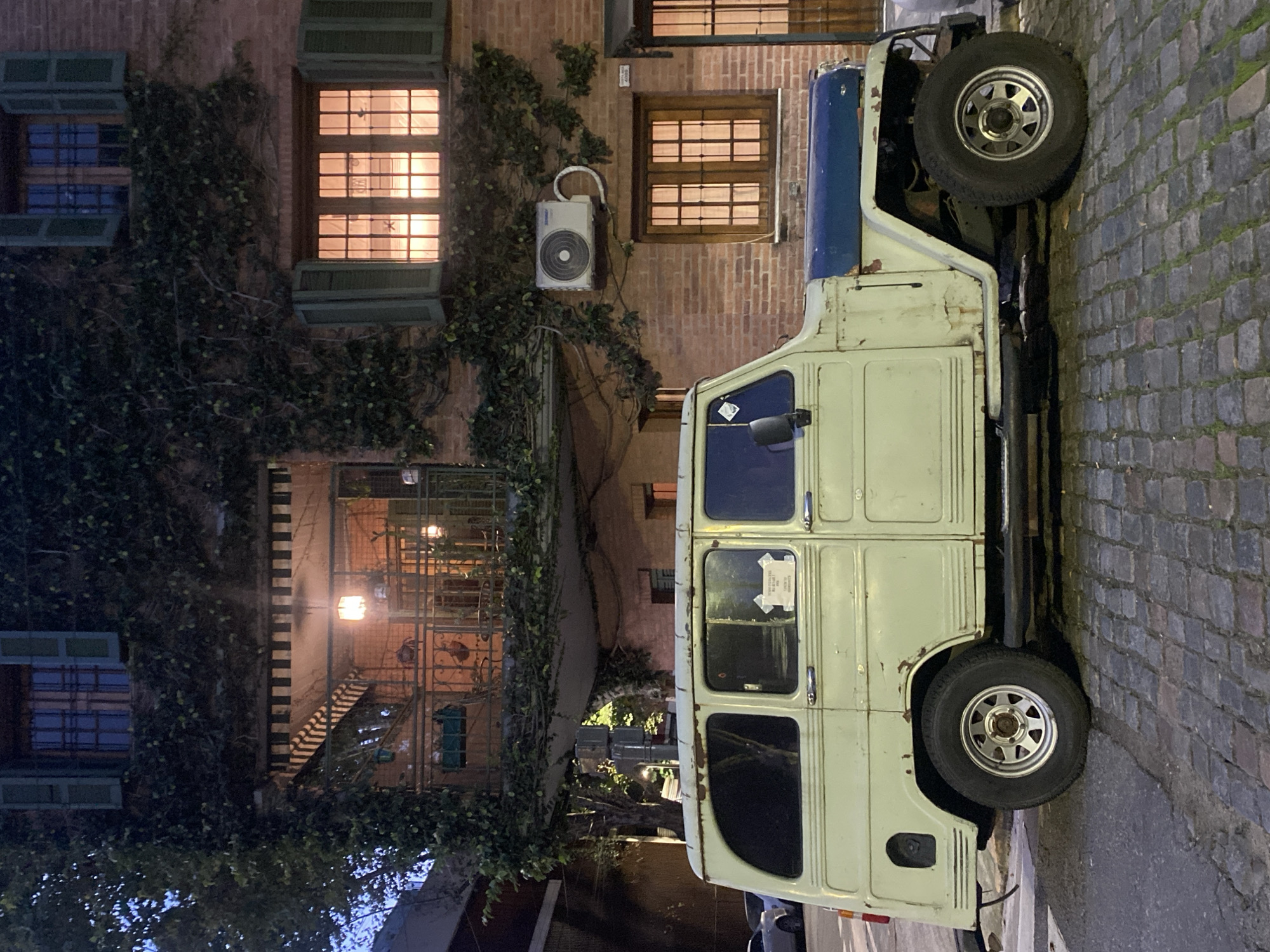 Evening street scene captured in Buenos Aires historical district