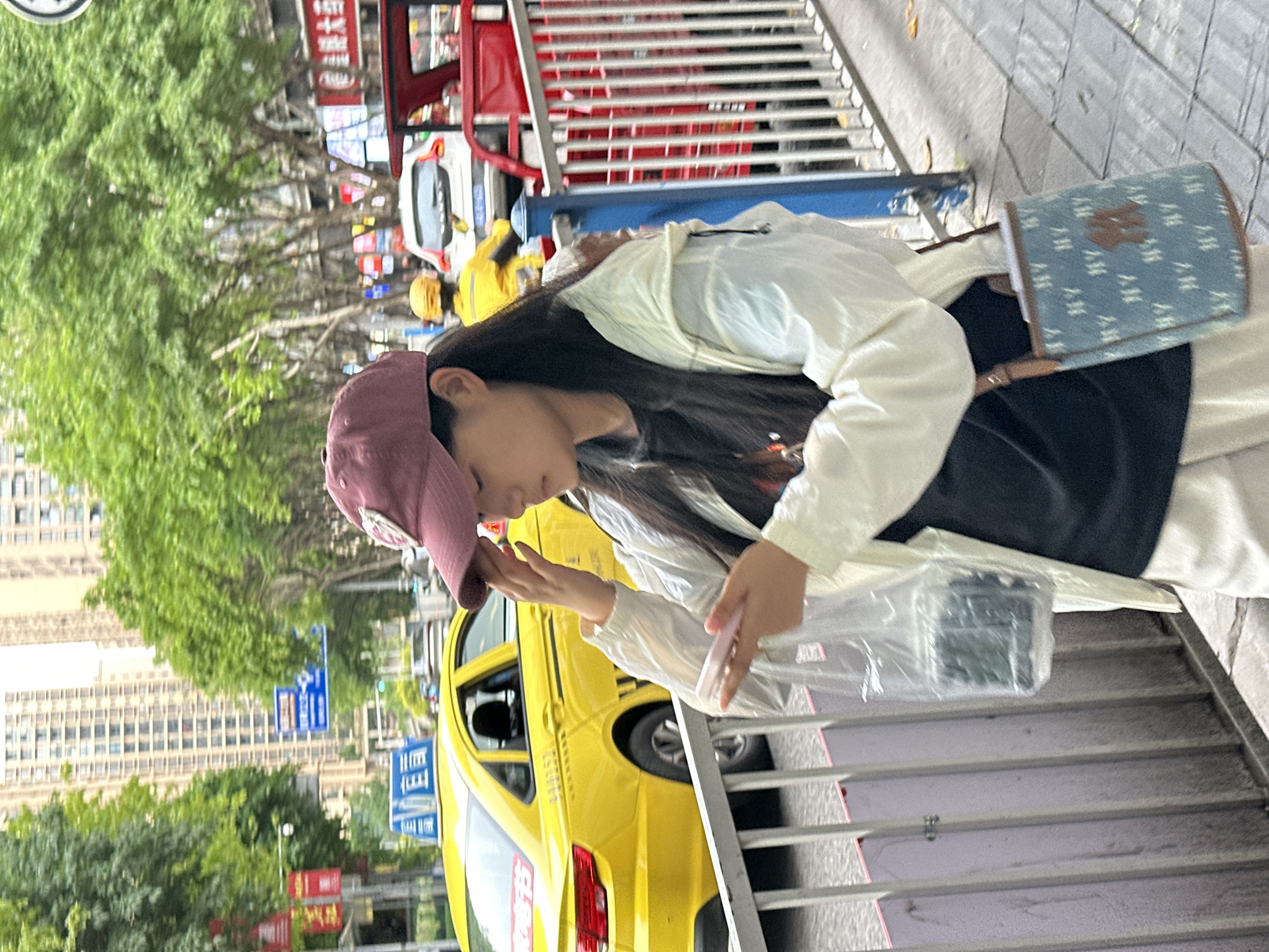 Daily life scenes documented across Shapingba District sidewalks