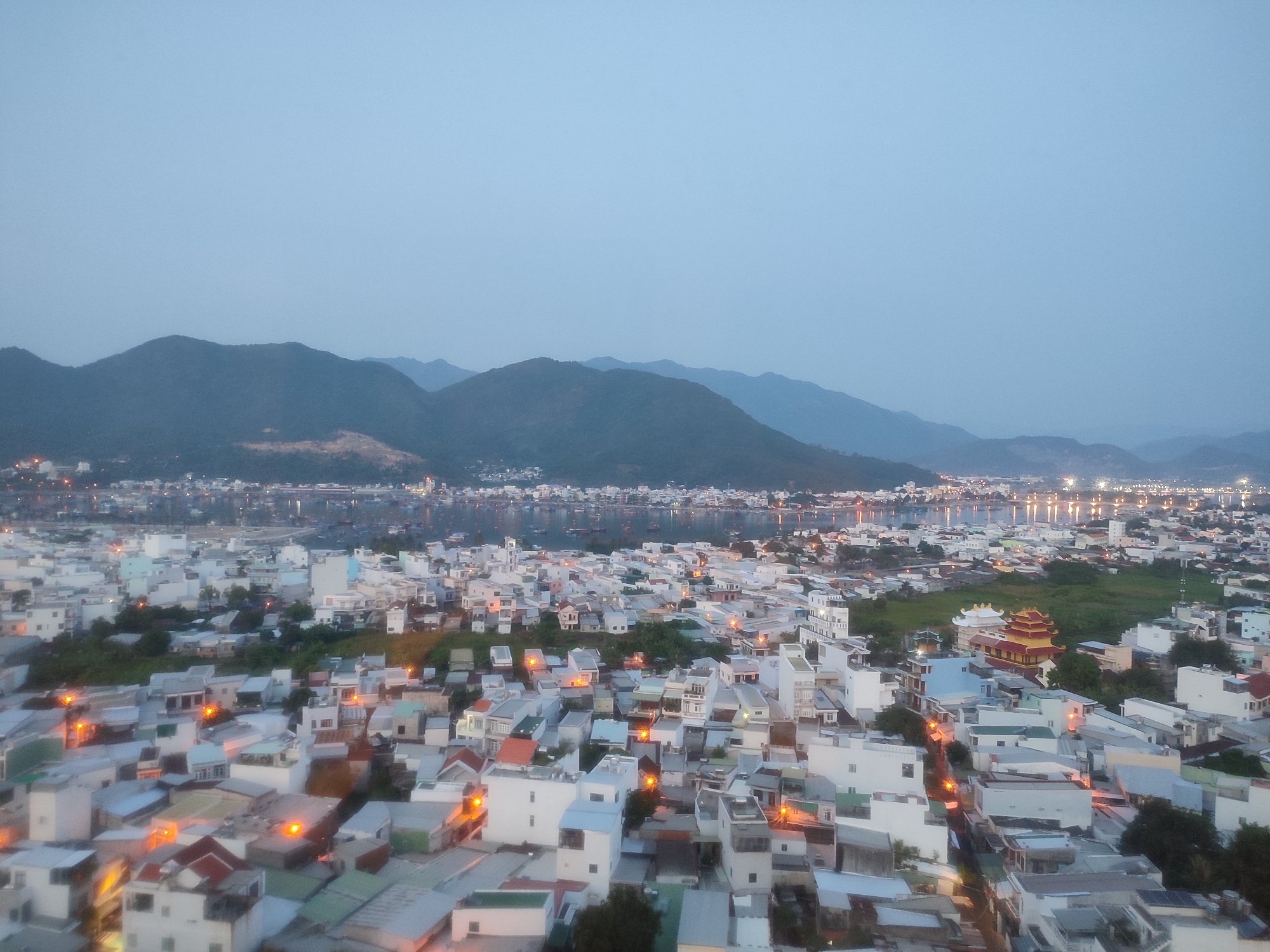 Twilight cityscape captured in Nha Trang Ward, Vietnam