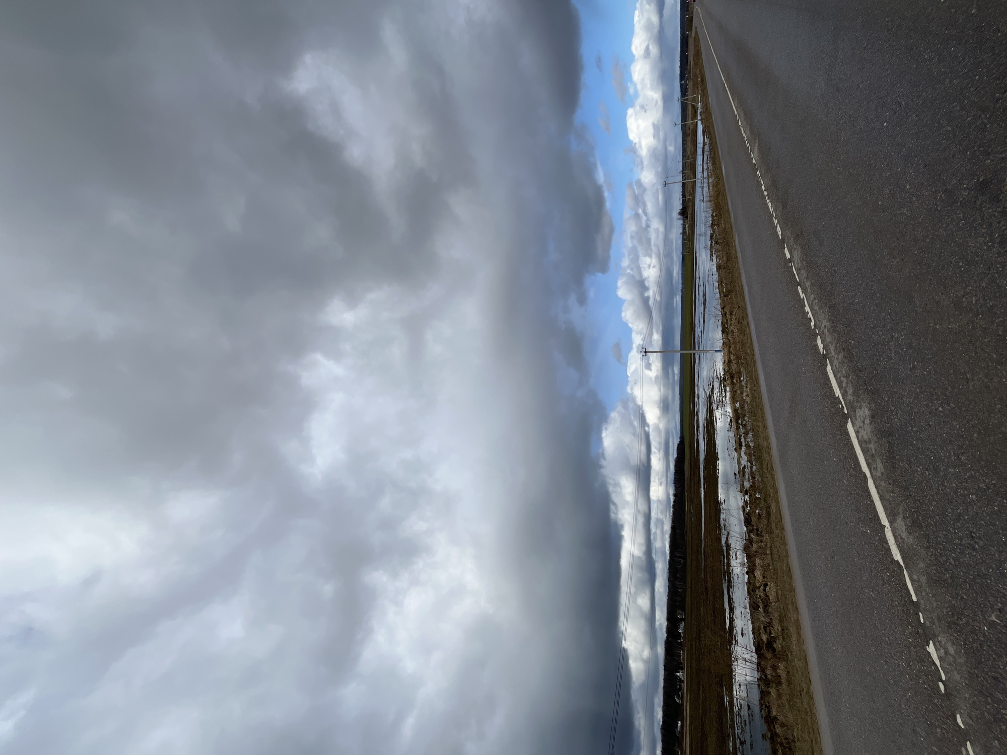 Rural road conditions documented near Ямуга, Russia
