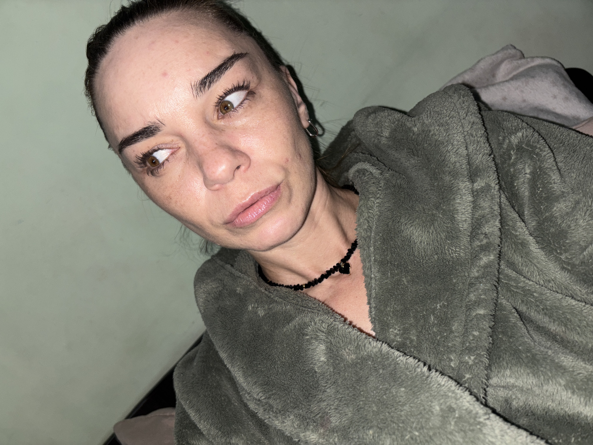 Cozy evening in: robe selfies, a cat dinner, and a sunset view