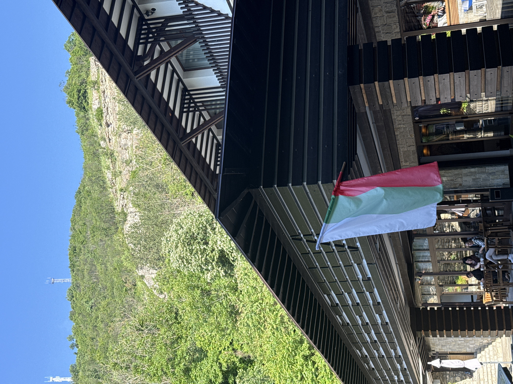 Morning hotel breakfast and sightseeing documented in Veliko Tarnovo