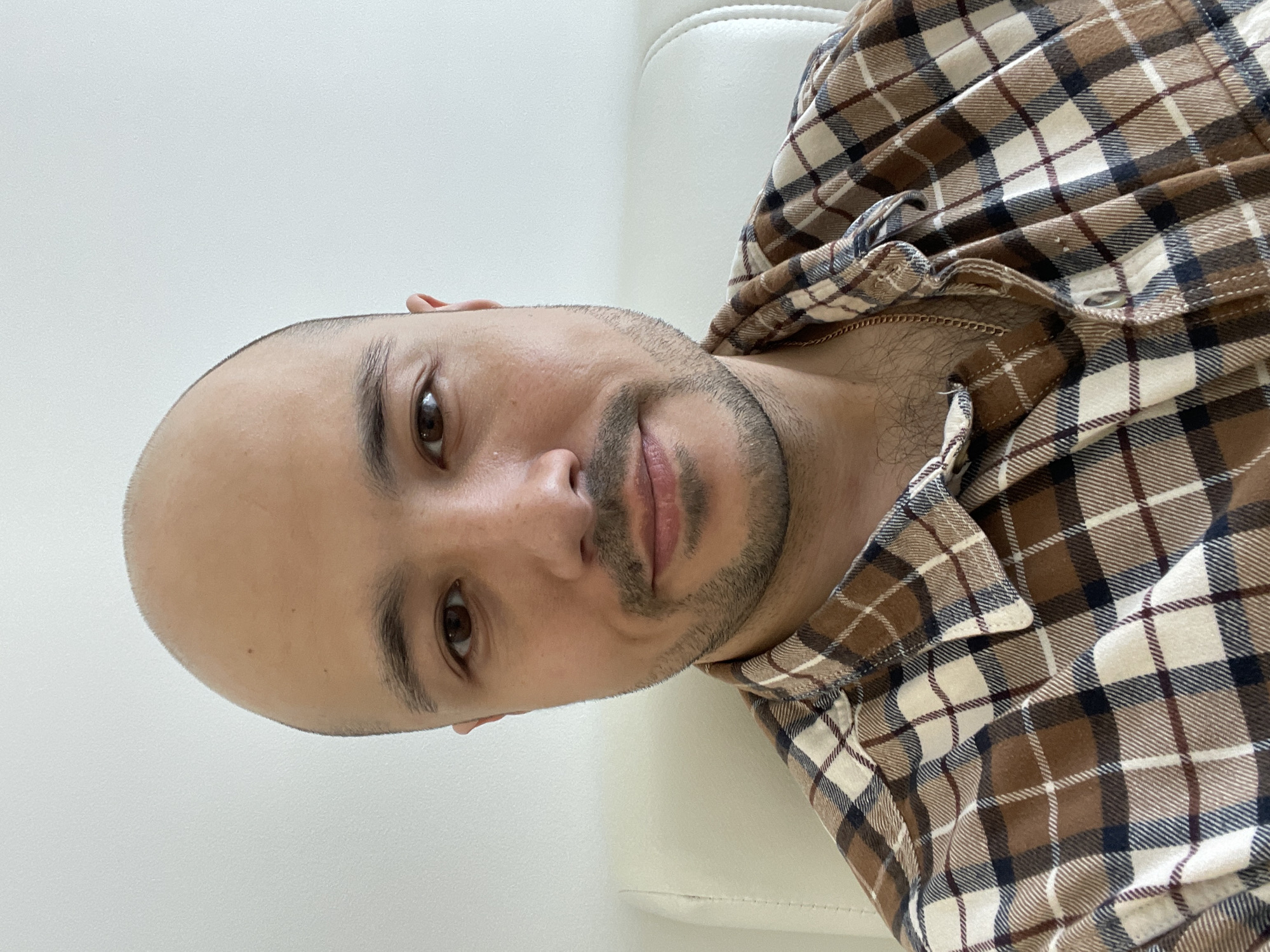 Man documents dental clinic visit in Izhevsk office building