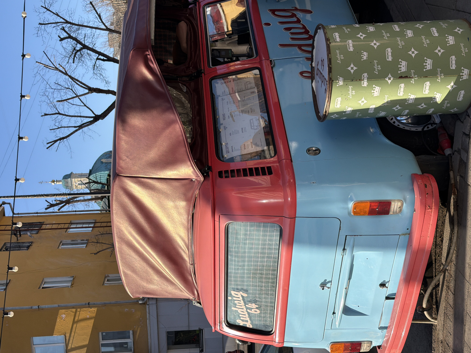 Vintage food truck spotted on Krasnoyarsk street