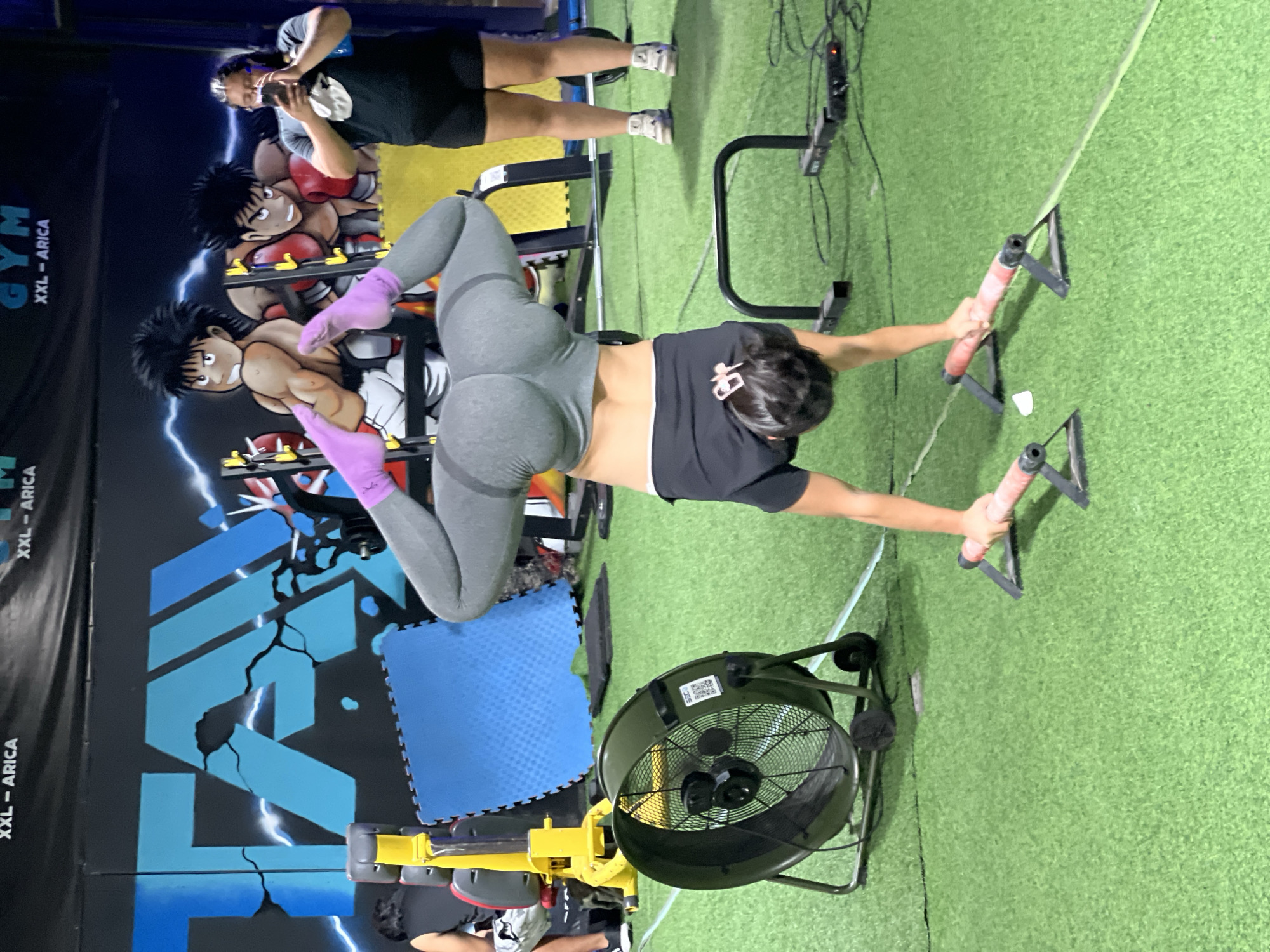 Late-night fitness activities documented at Arica gyms