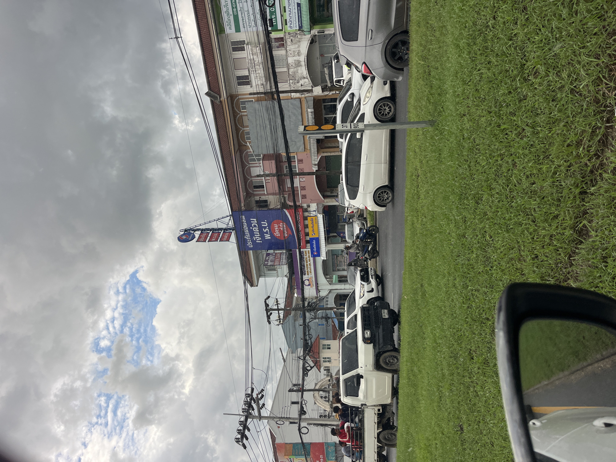 Routine traffic scenes documented in Si Sunthon, Thailand