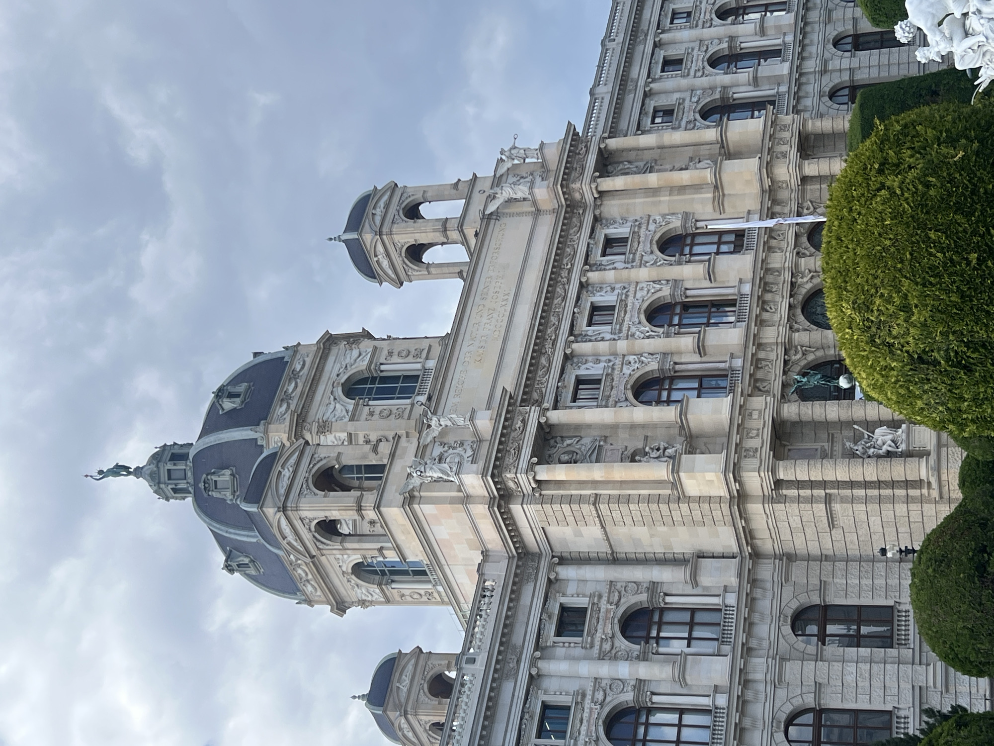 Vienna museum and gallery visits documented by witness