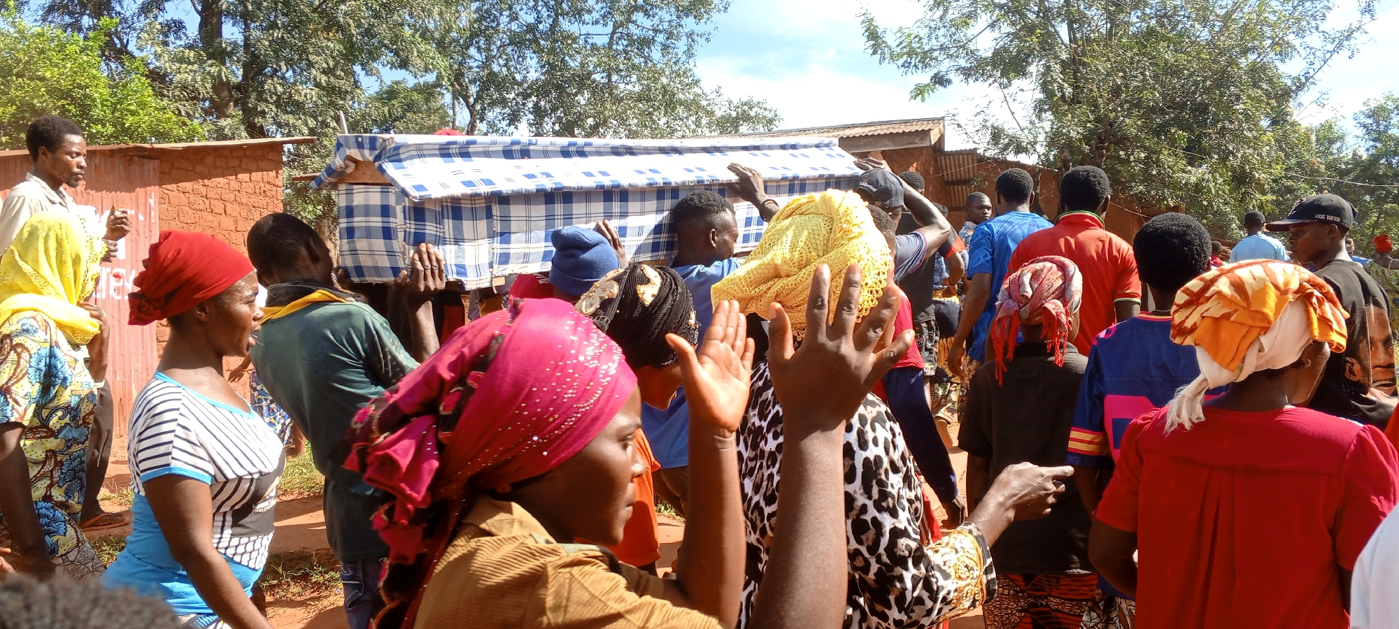 Funeral procession draws large crowds in rural Congo villages
