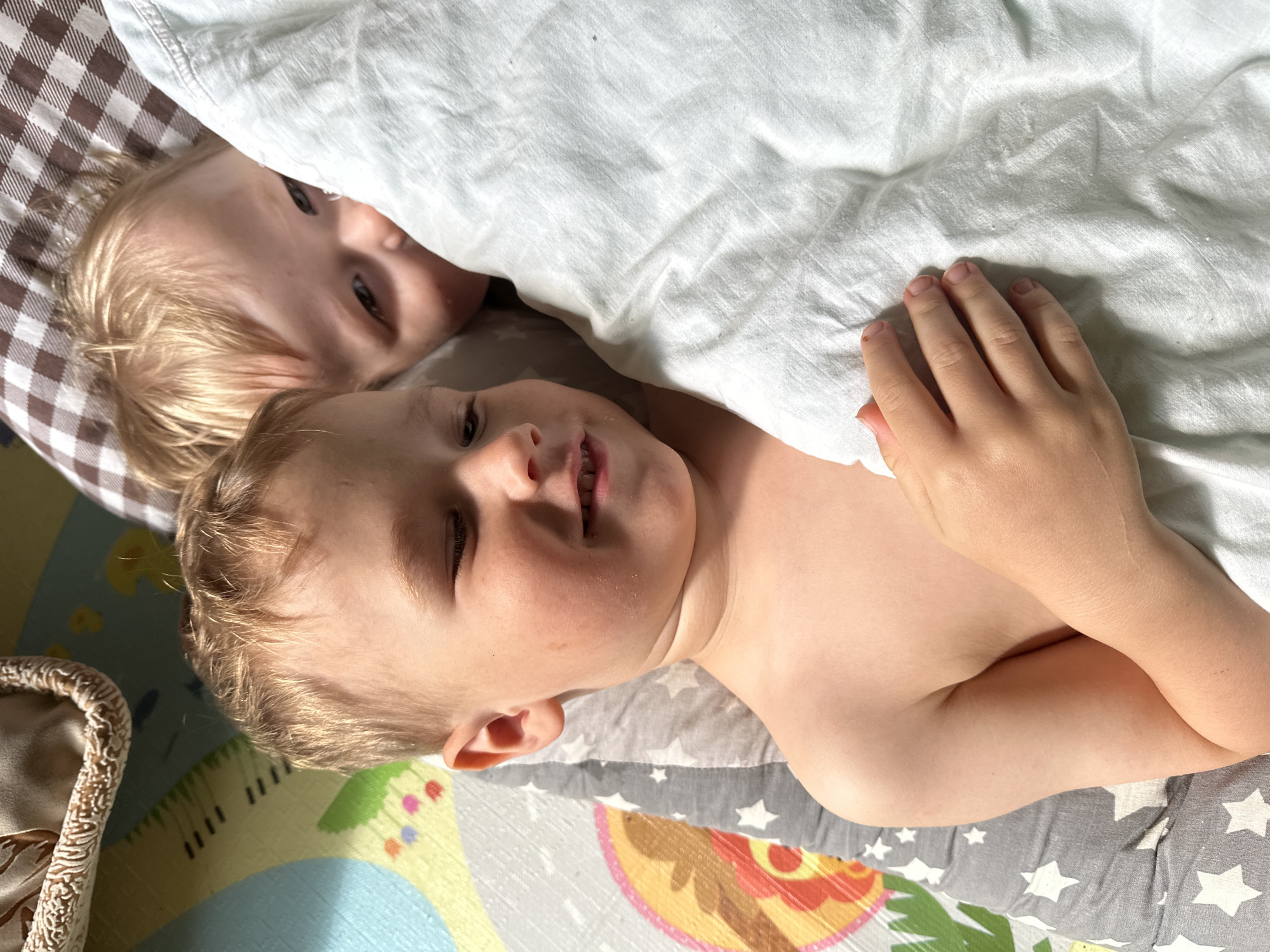Toddlers' morning playtime documented in Nizhny Novgorod home