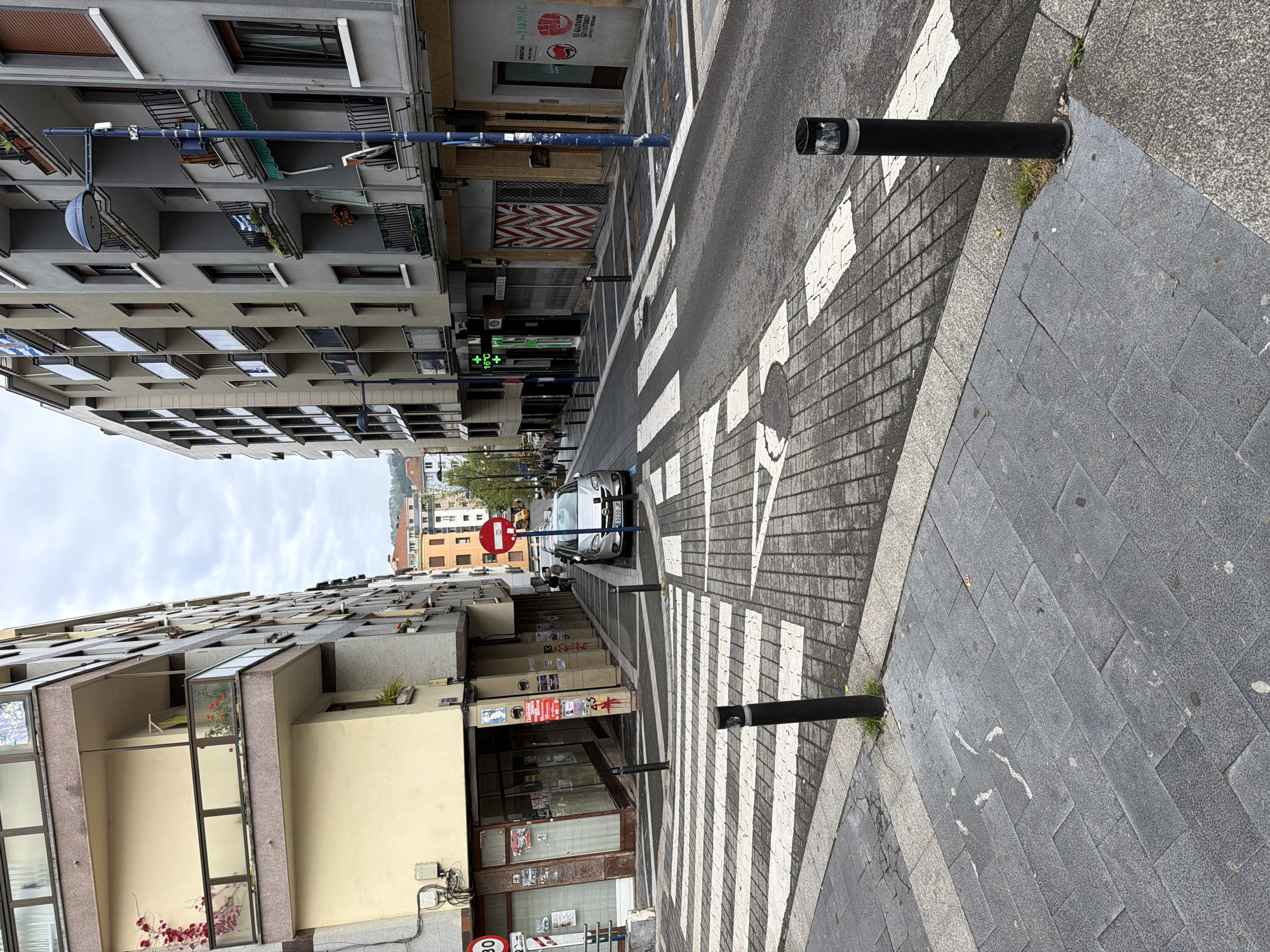 Mountain bike parked on Errenteria street near crosswalk