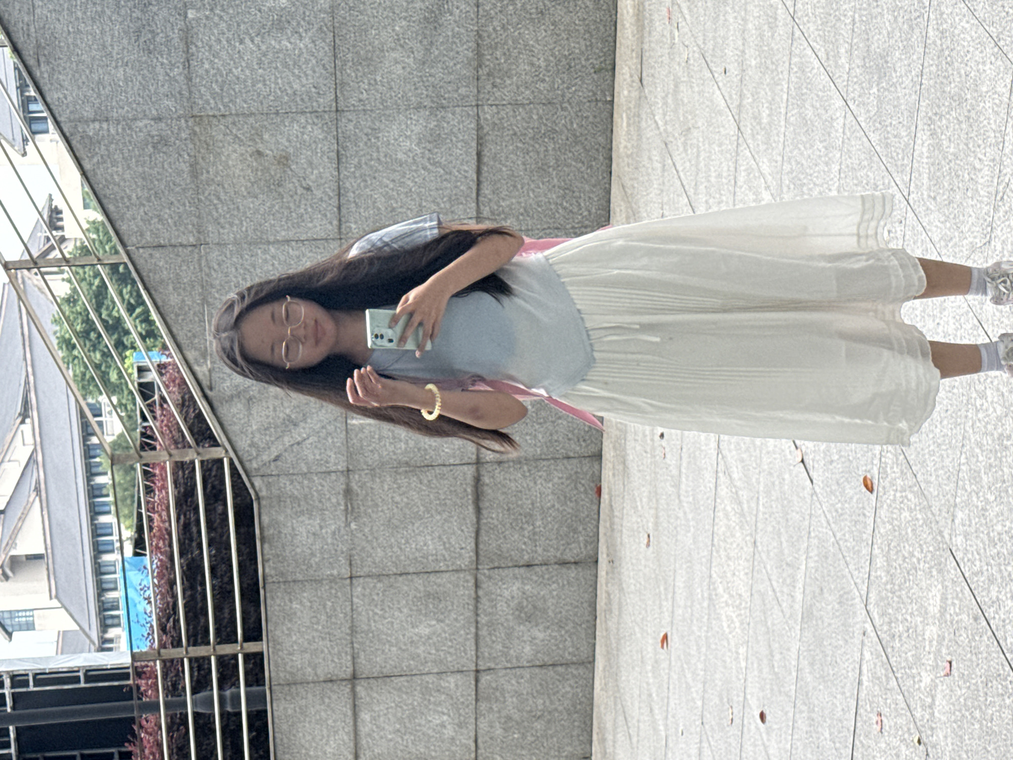 Black swans, cats, and campus life in Jiangjin one morning