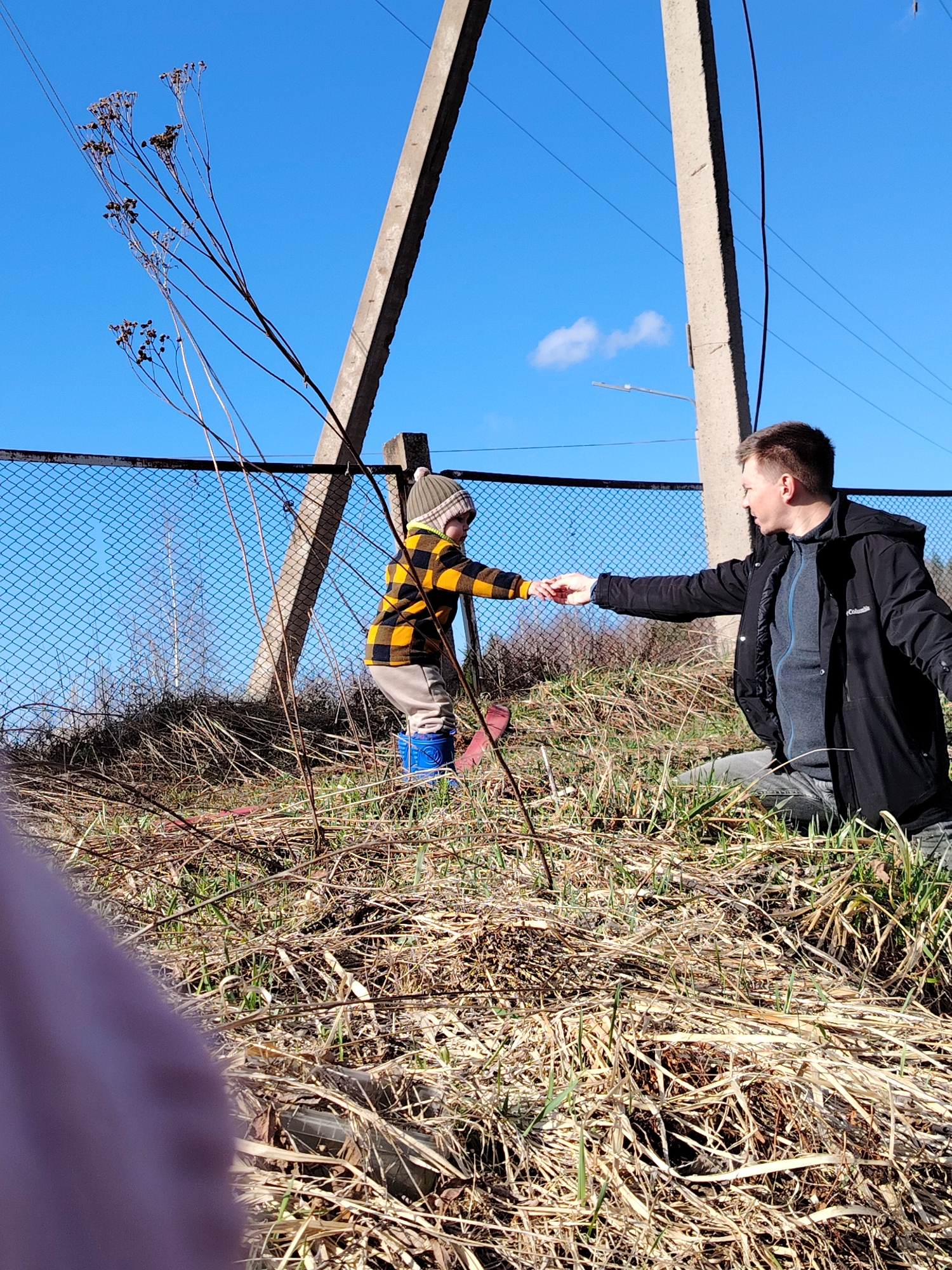 Women's fishing trip with children documented in Chaikovsky