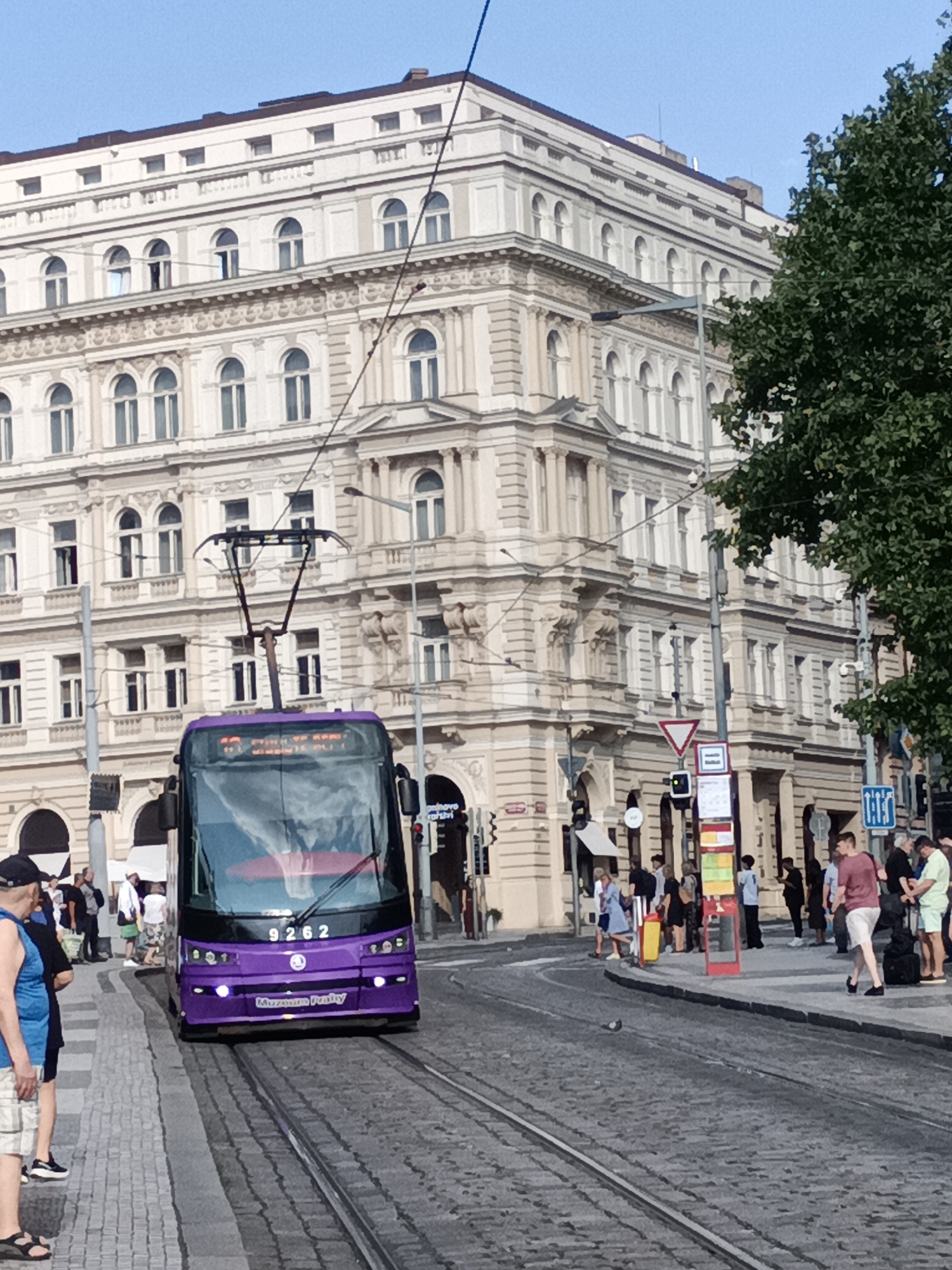 Afternoon loop through Prague's Gothic landmarks and tram streets