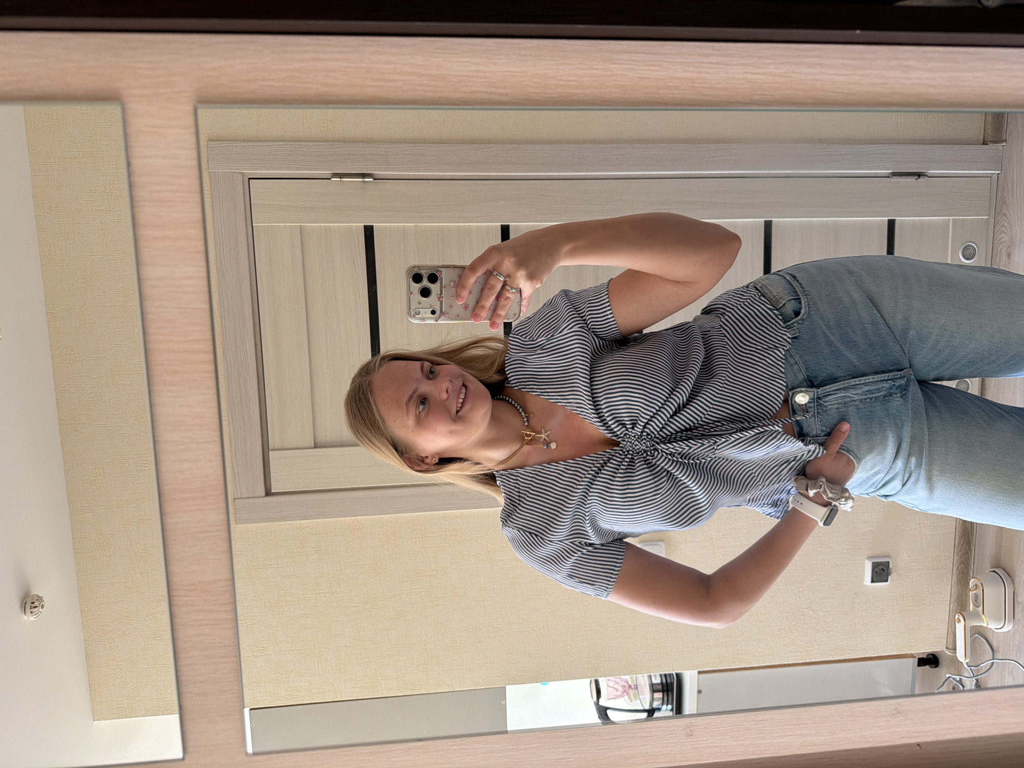 Woman documents herself in selfie session in Izhevsk