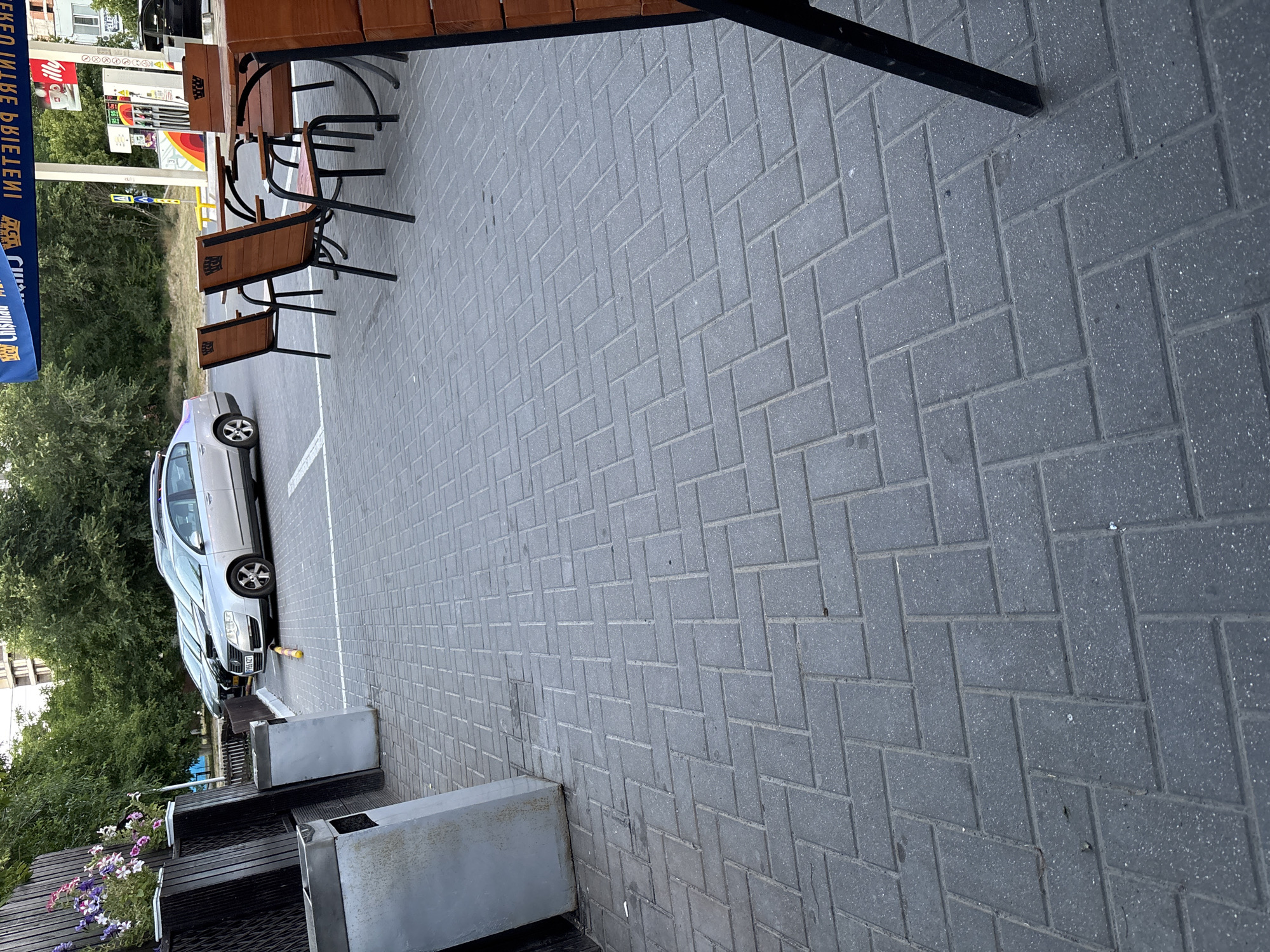Outdoor café spot in Chișinău with street-side details