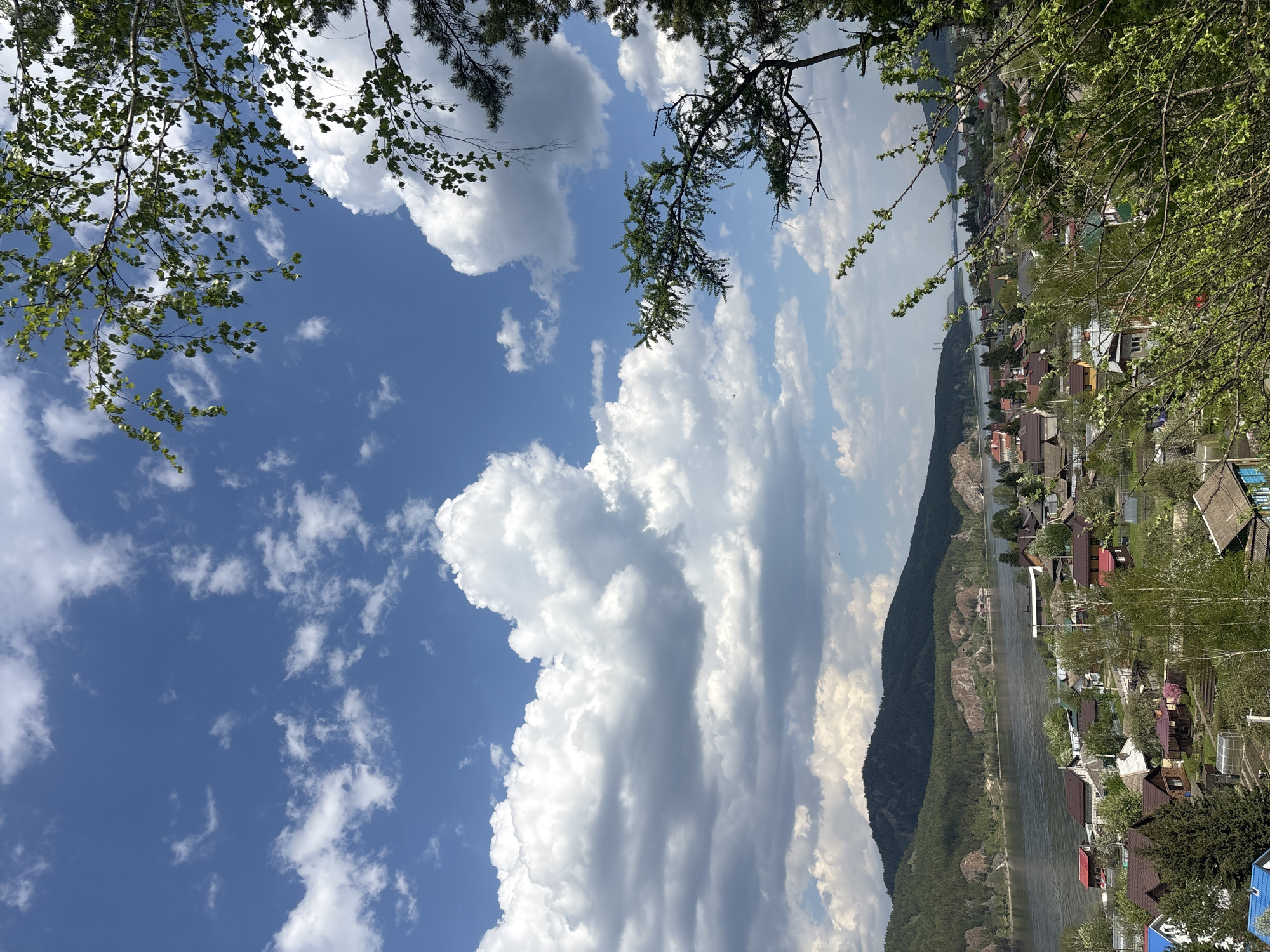Morning scenes captured in riverside village of Овсянка, Russia