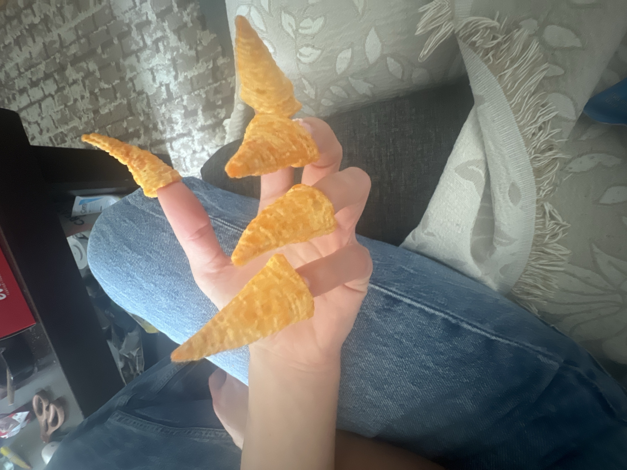 Athens resident creates snack claws with Bugle chips