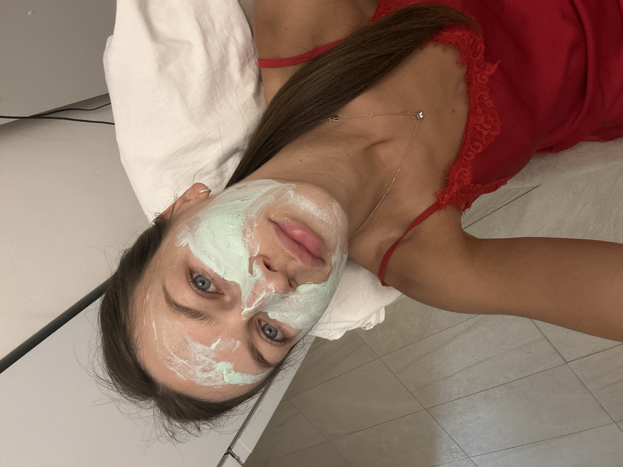 Morning routine selfies and a cat in Boreti, Montenegro