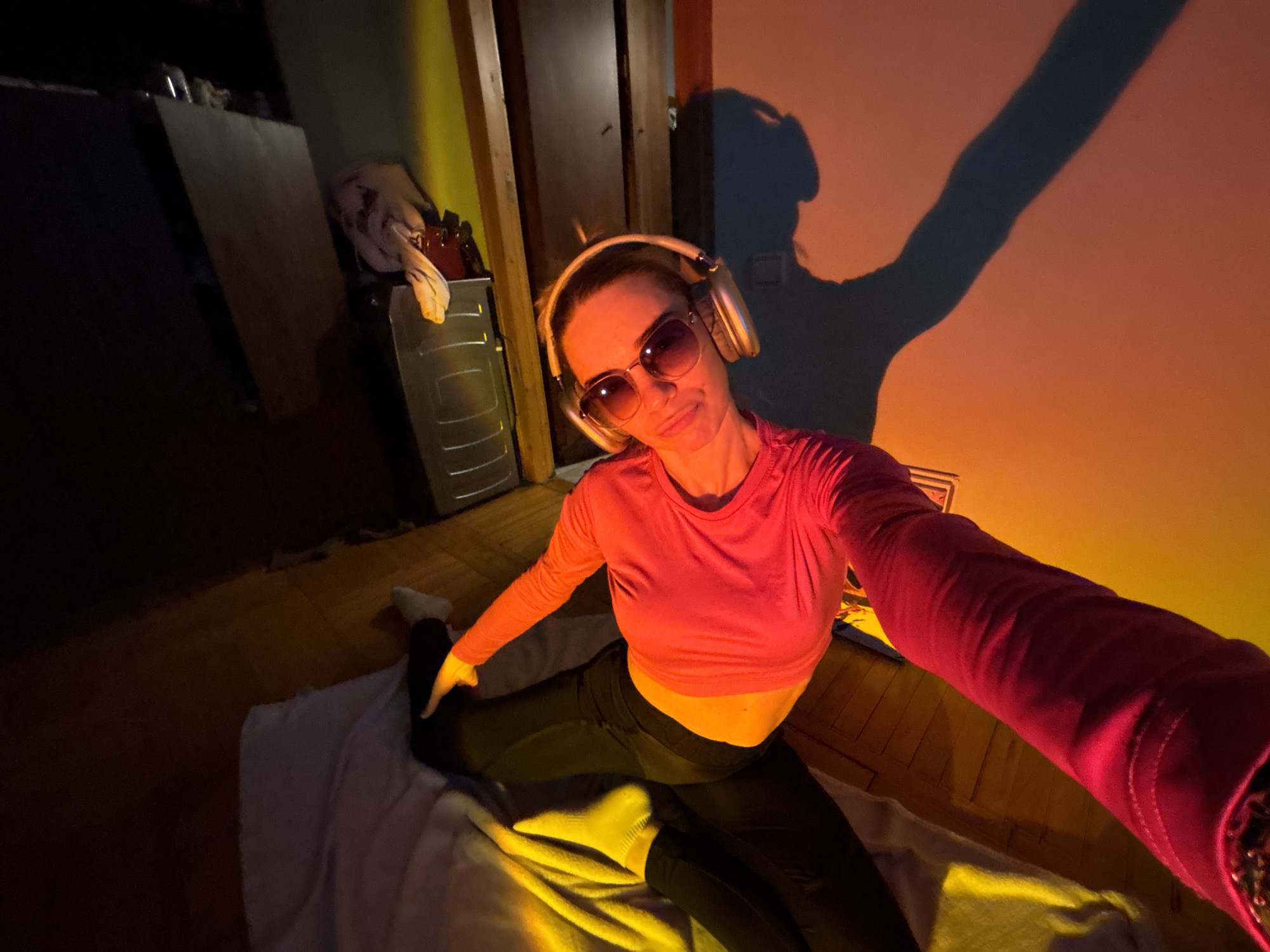 Person documents casual afternoon with selfies and ice cream