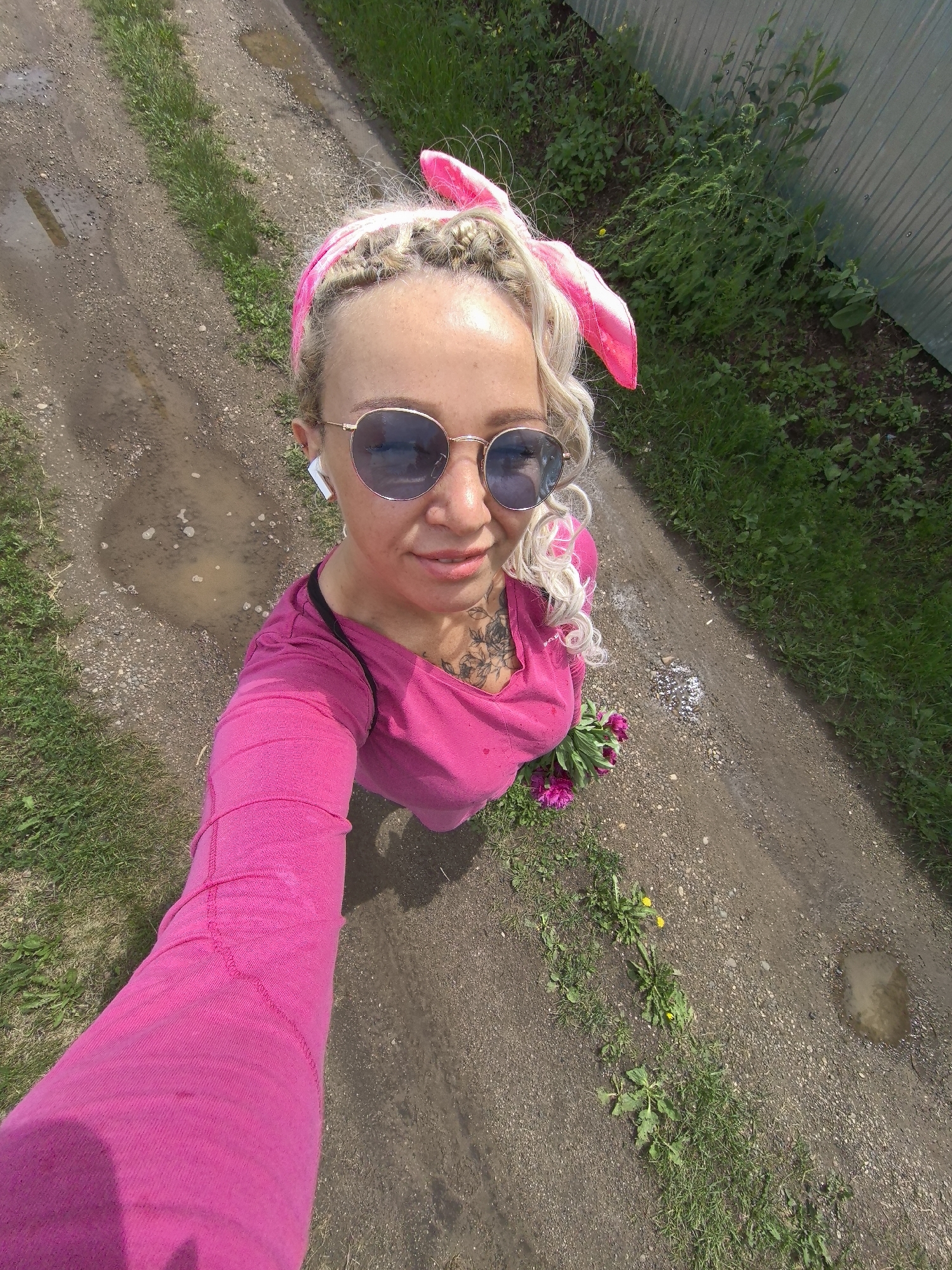 Morning selfie session with flowers in Noviy, Russia