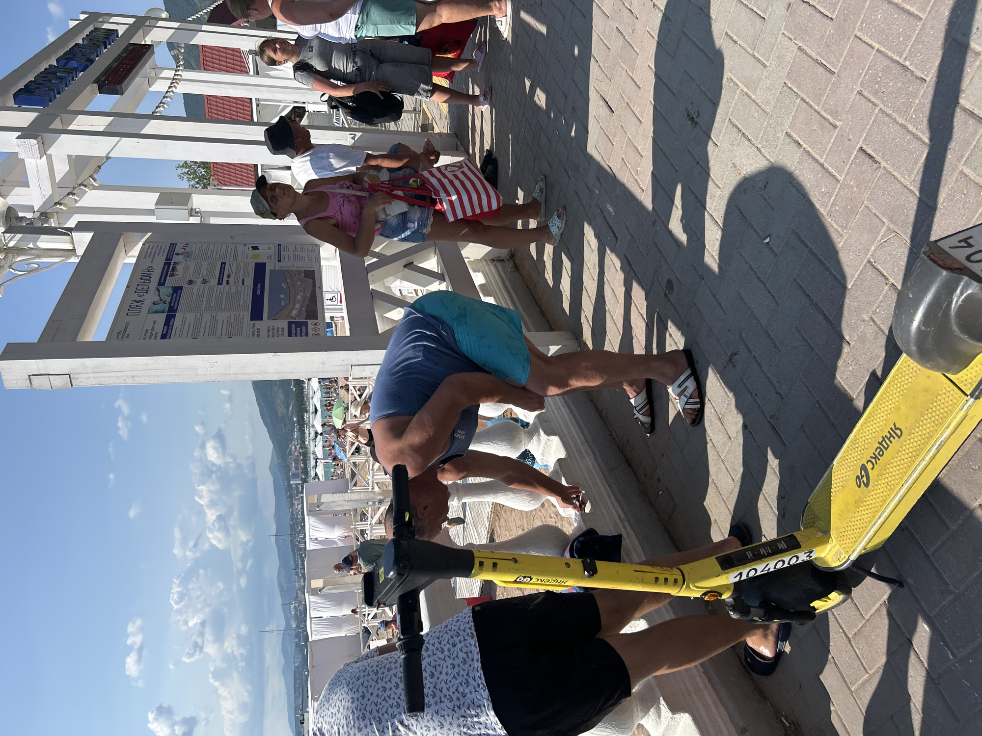 Busy summer day on Gelendzhik's Black Sea promenade