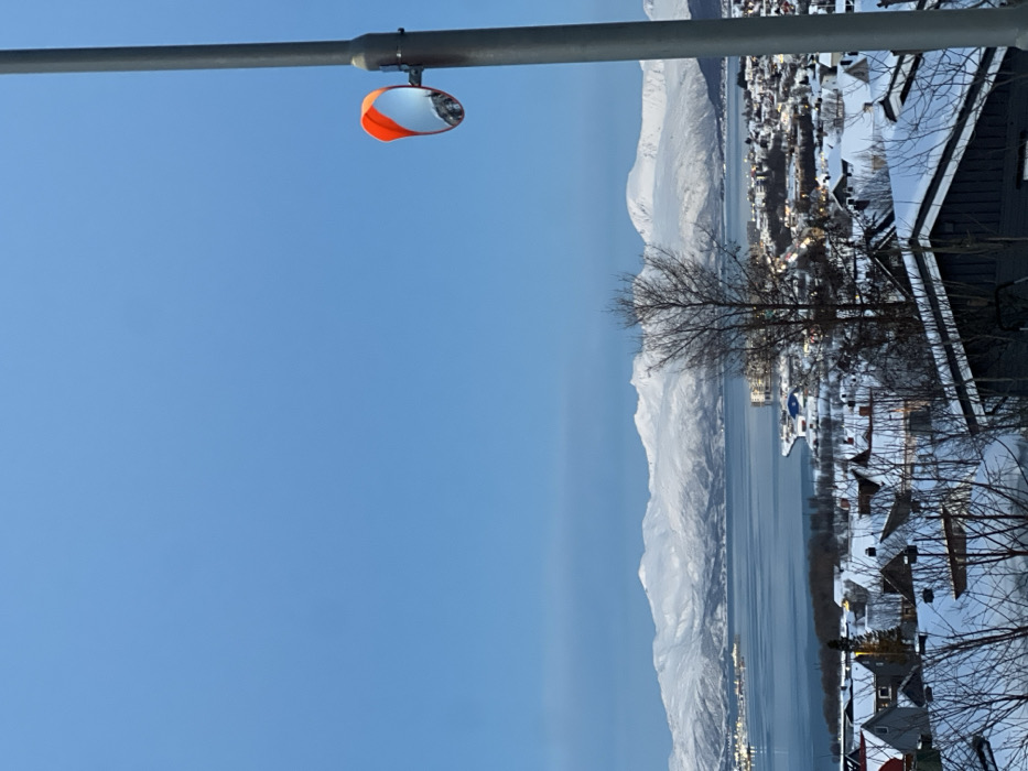 Tromsø witness captures winter cityscape and northern lights display